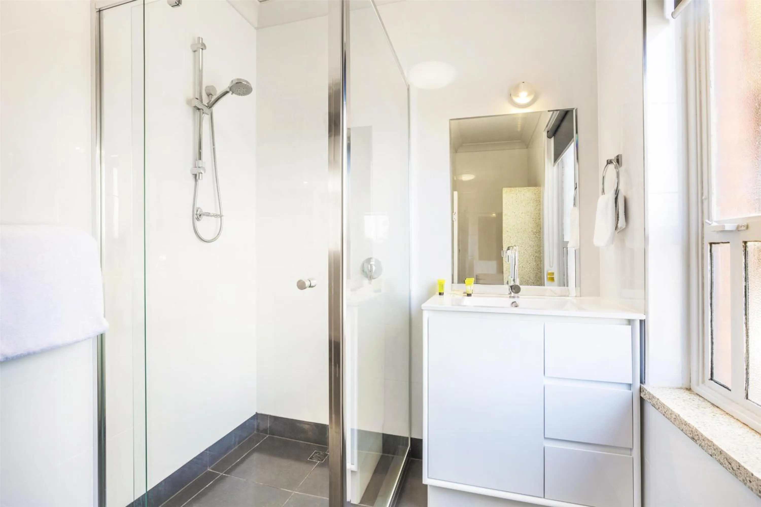 Bathroom in Nightcap at Rose & Crown Hotel