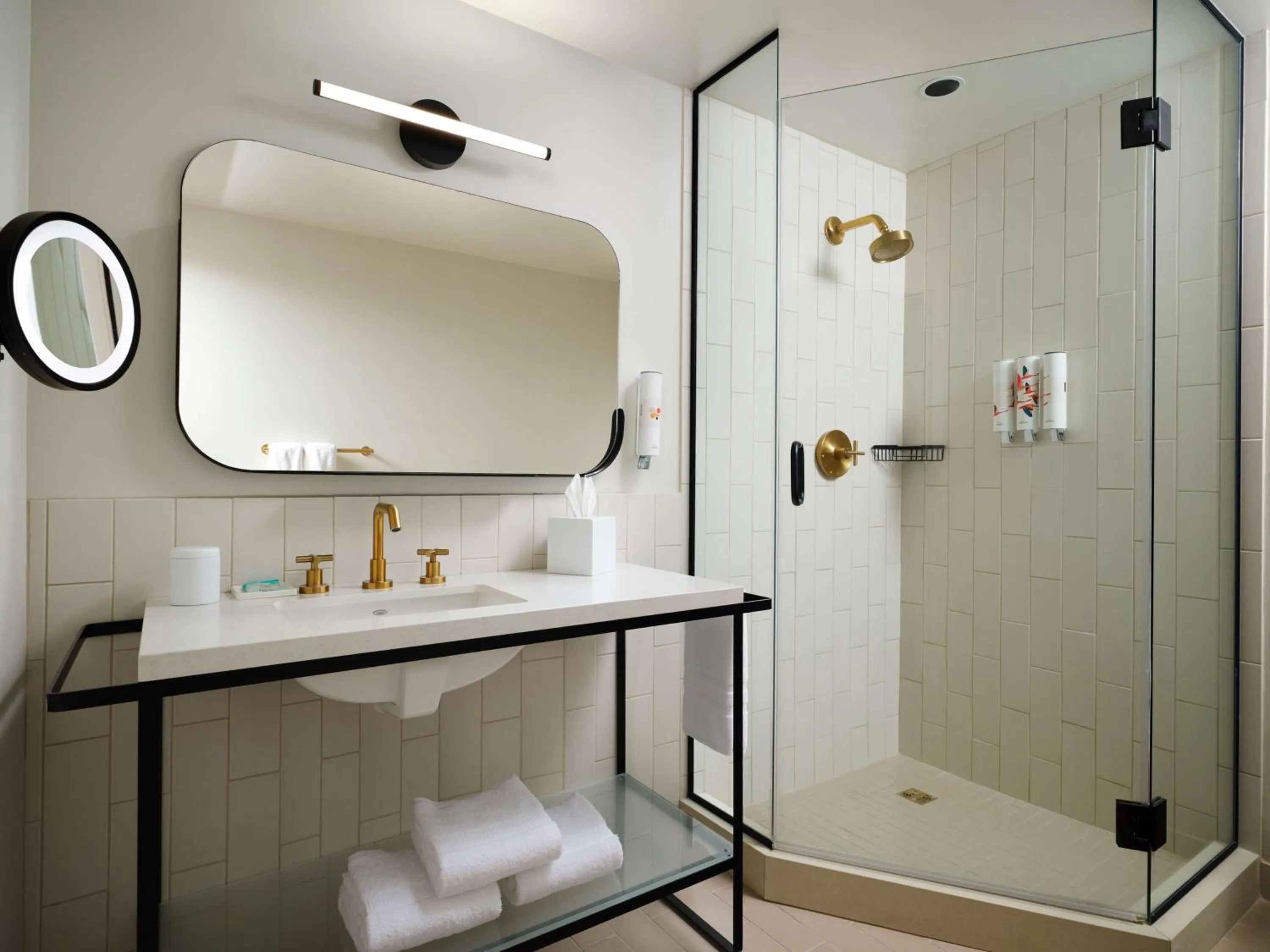 Bathroom in Flamingo Resort & Spa Santa Rosa Sonoma, Tapestry by Hilton