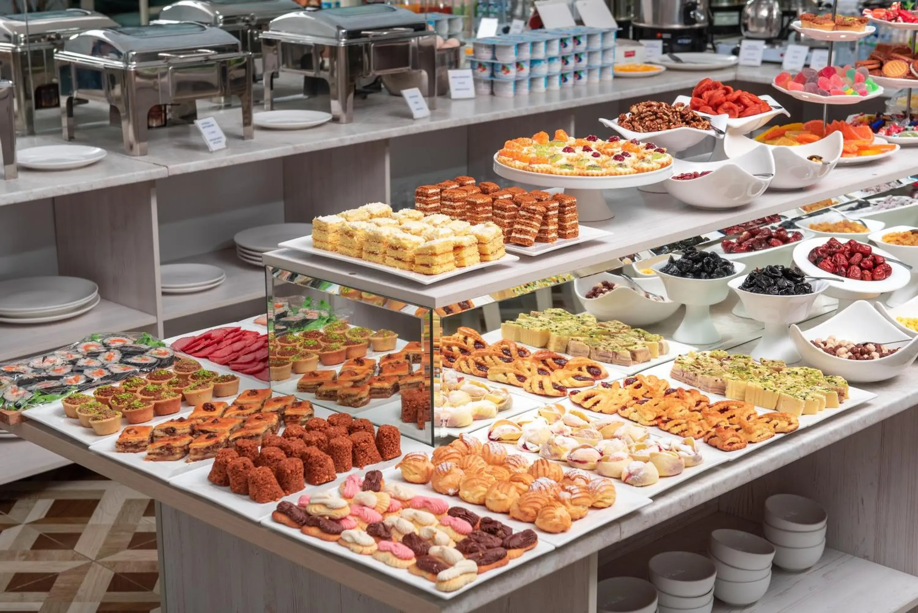 Buffet breakfast in Michelin Hotel Buffet breakfast in Michelin Hotel