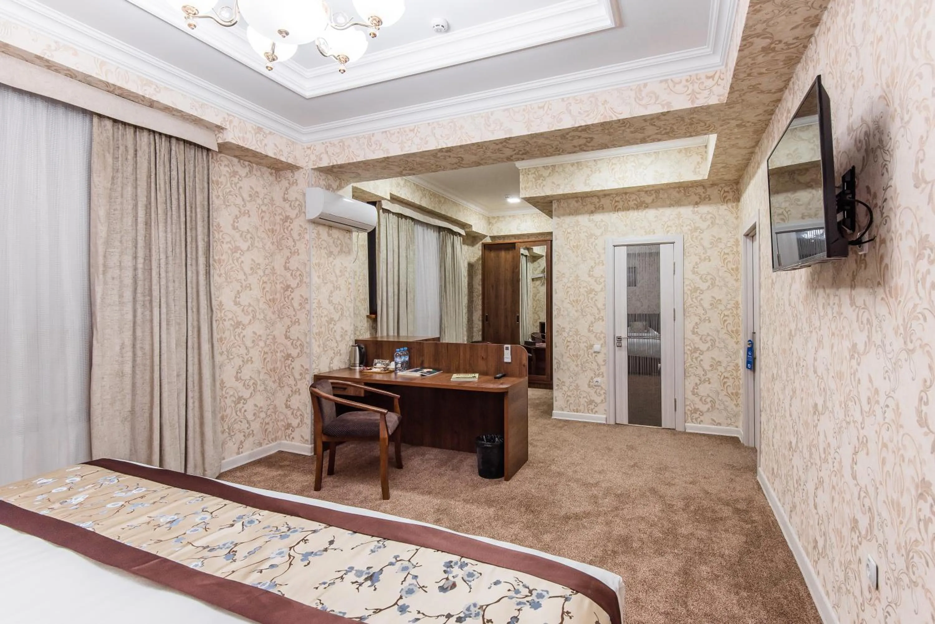 Bed in Michelin Hotel