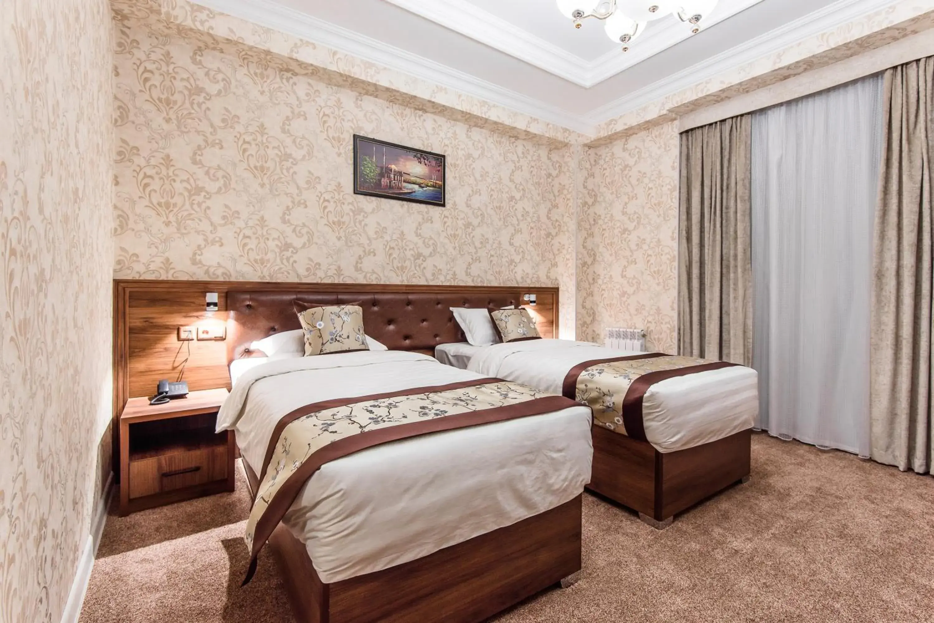 Double or Twin Room with Bathroom in Michelin Hotel Double or Twin Room with Bathroom in Michelin Hotel