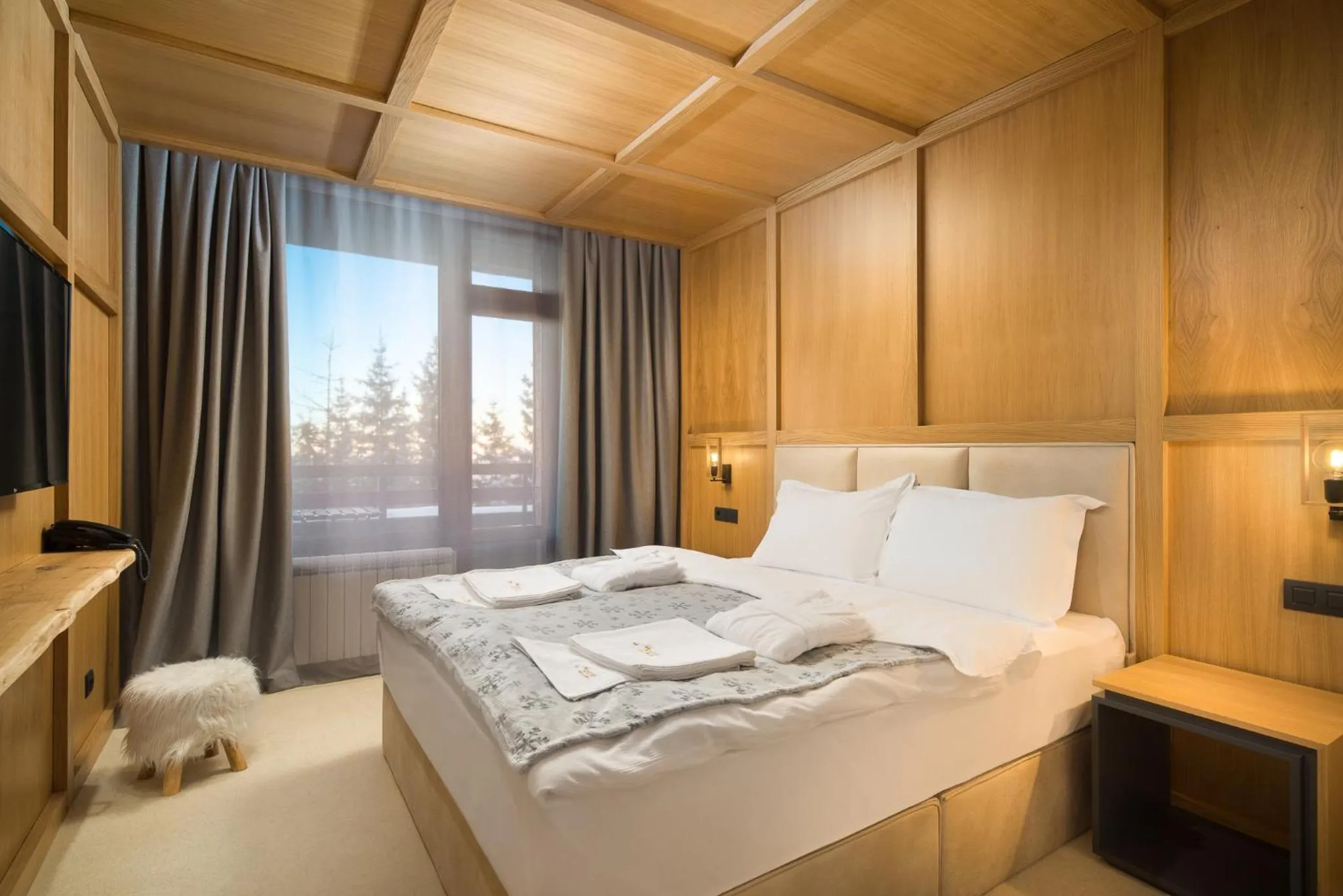 Bed in Hotel and Relax Moreni