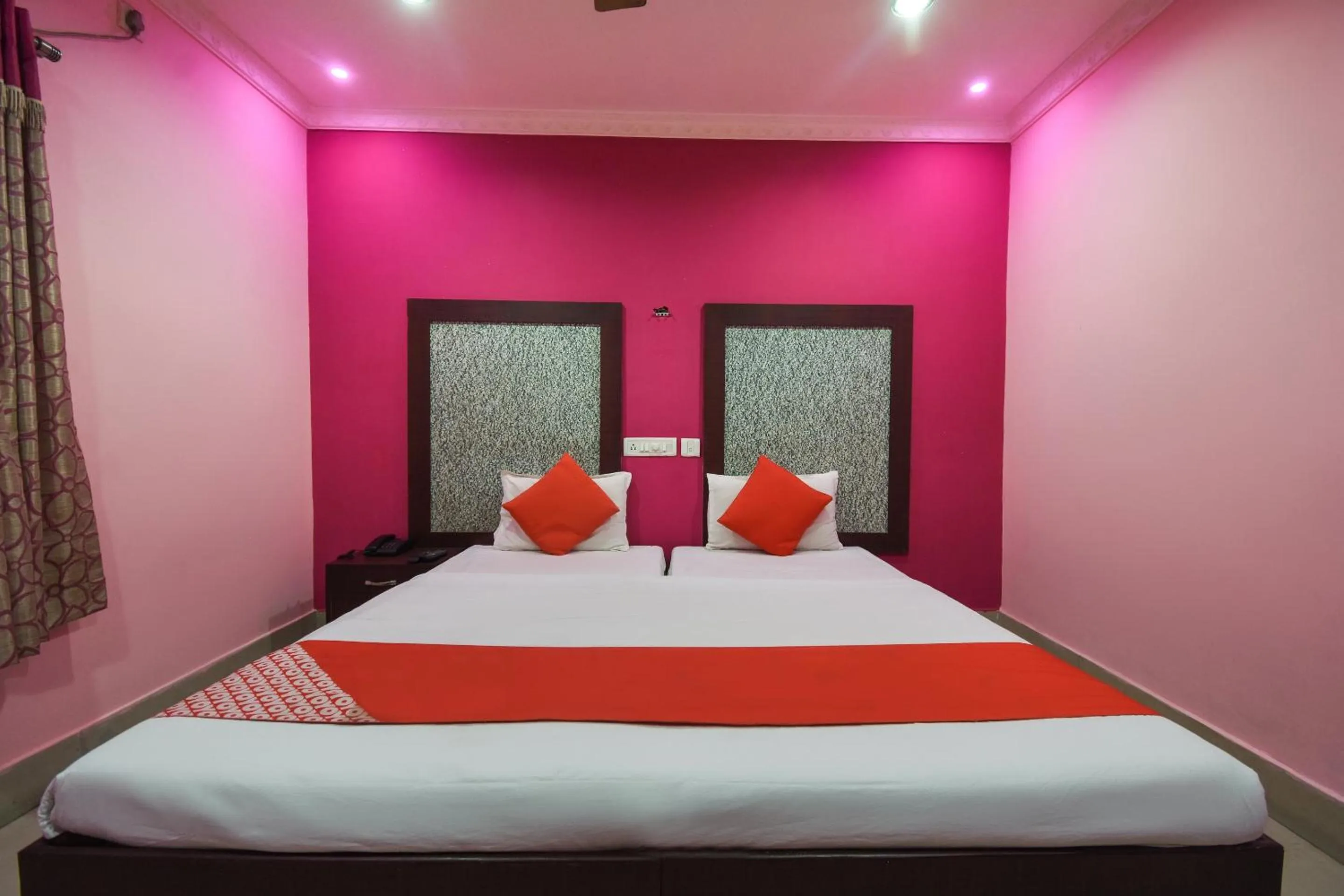 Bedroom in Hotel O Kohinoor