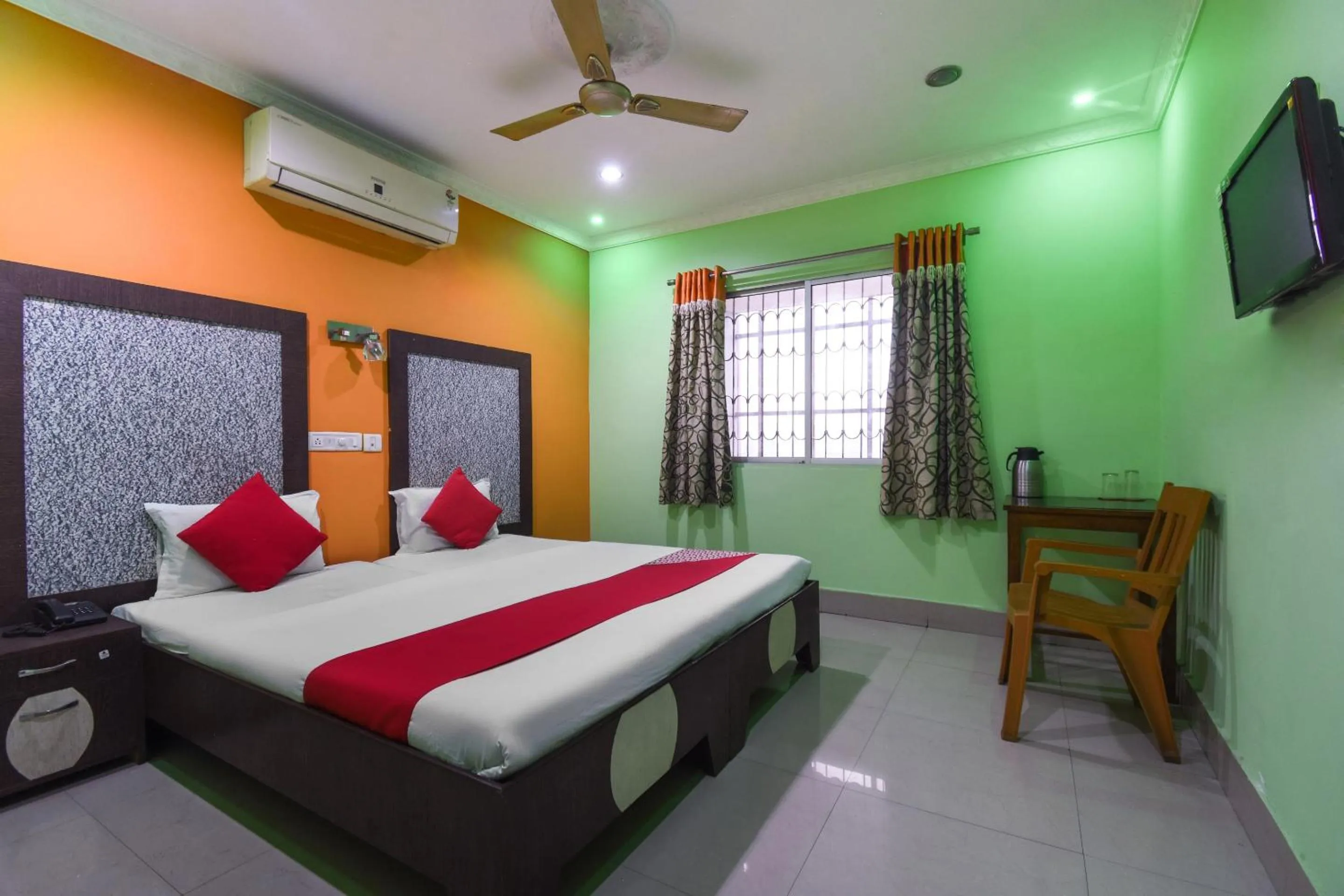 Bedroom in Hotel O Kohinoor