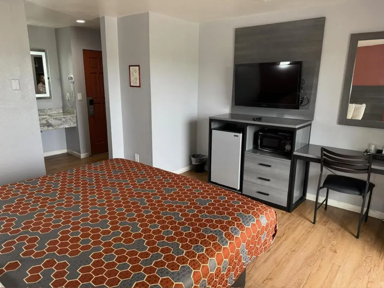 Bed in Ocean Gate Inn Bed in Ocean Gate Inn