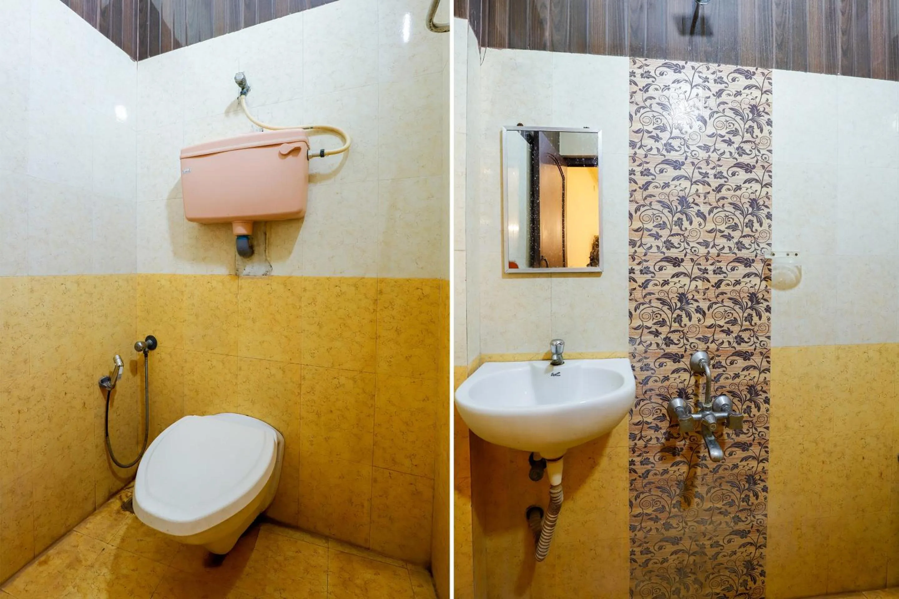 Bathroom in SPOT ON Central Inn