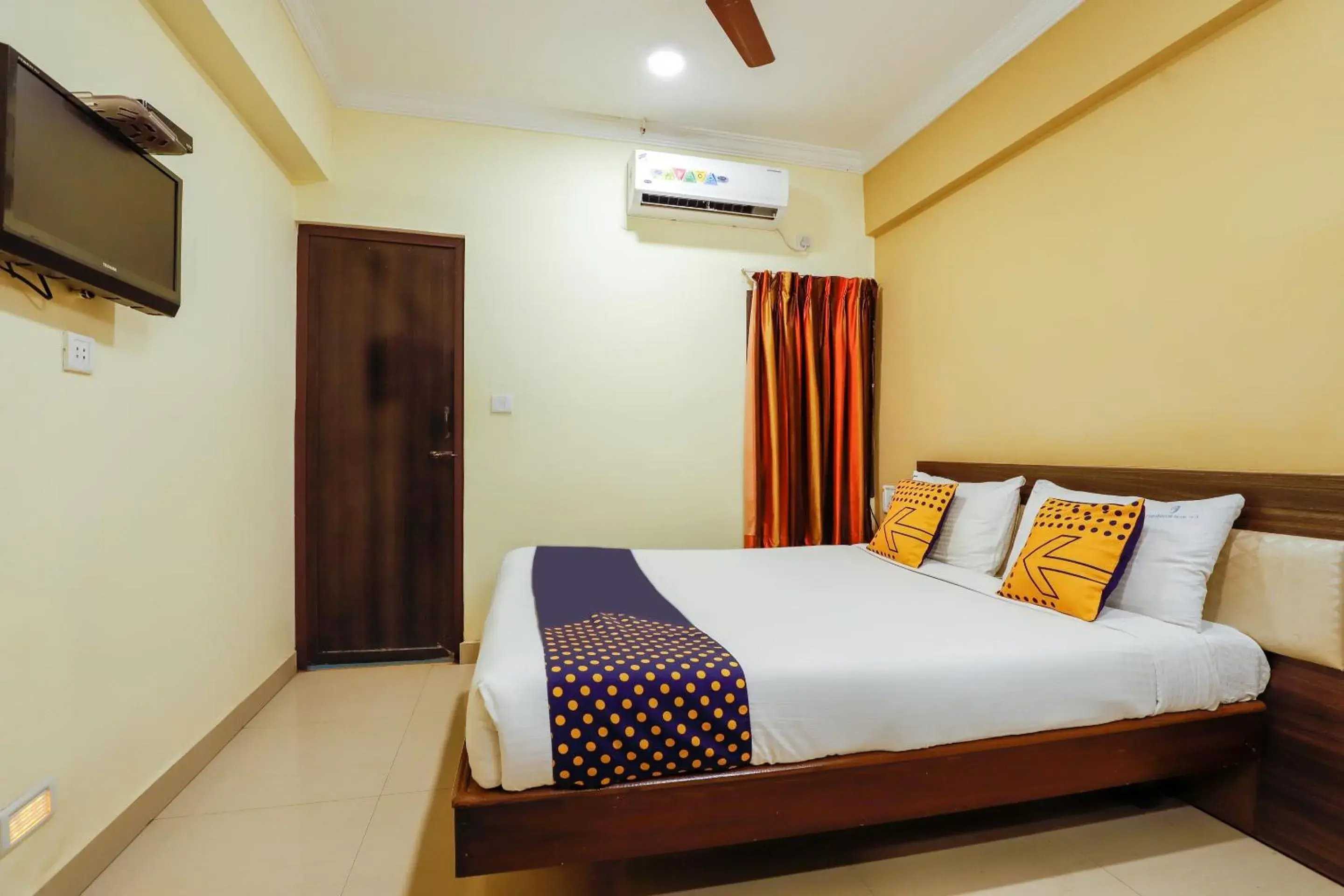 Triple Room with Bathroom - single occupancy in SPOT ON Central Inn Triple Room with Bathroom - single occupancy in SPOT ON Central Inn