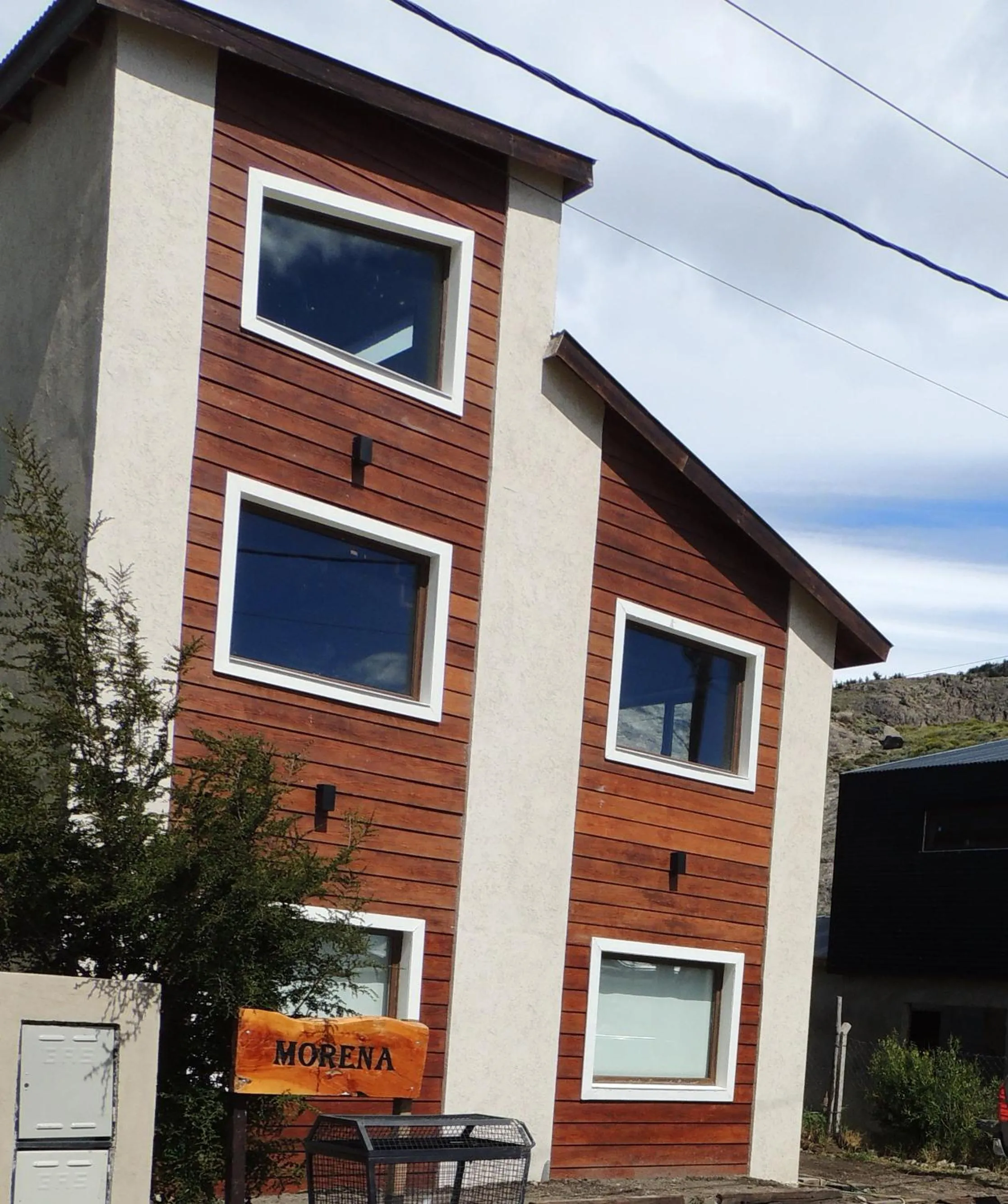 Facade/entrance in Morena Apart