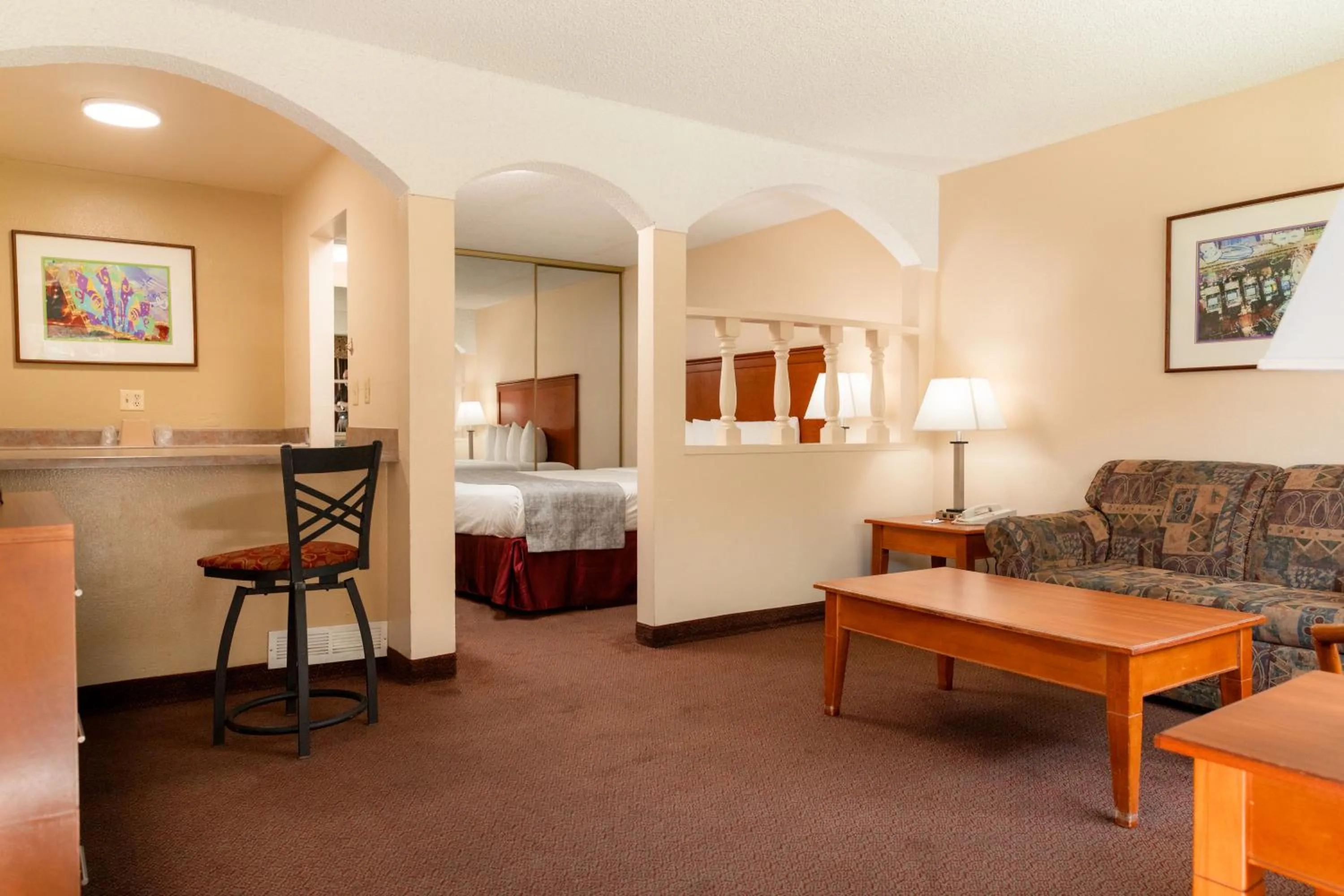 Photo of the whole room, Bed in Mardi Gras Hotel & Casino