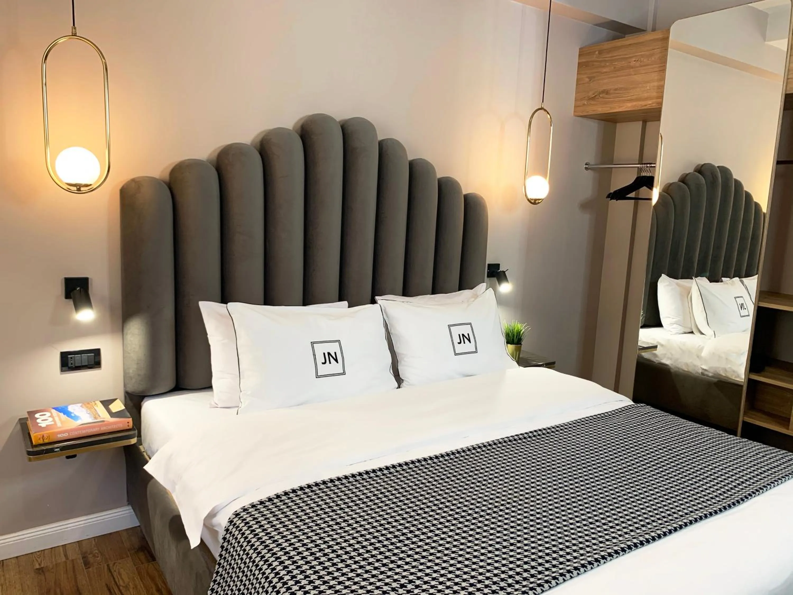 Bed in JN Boutique Hotel