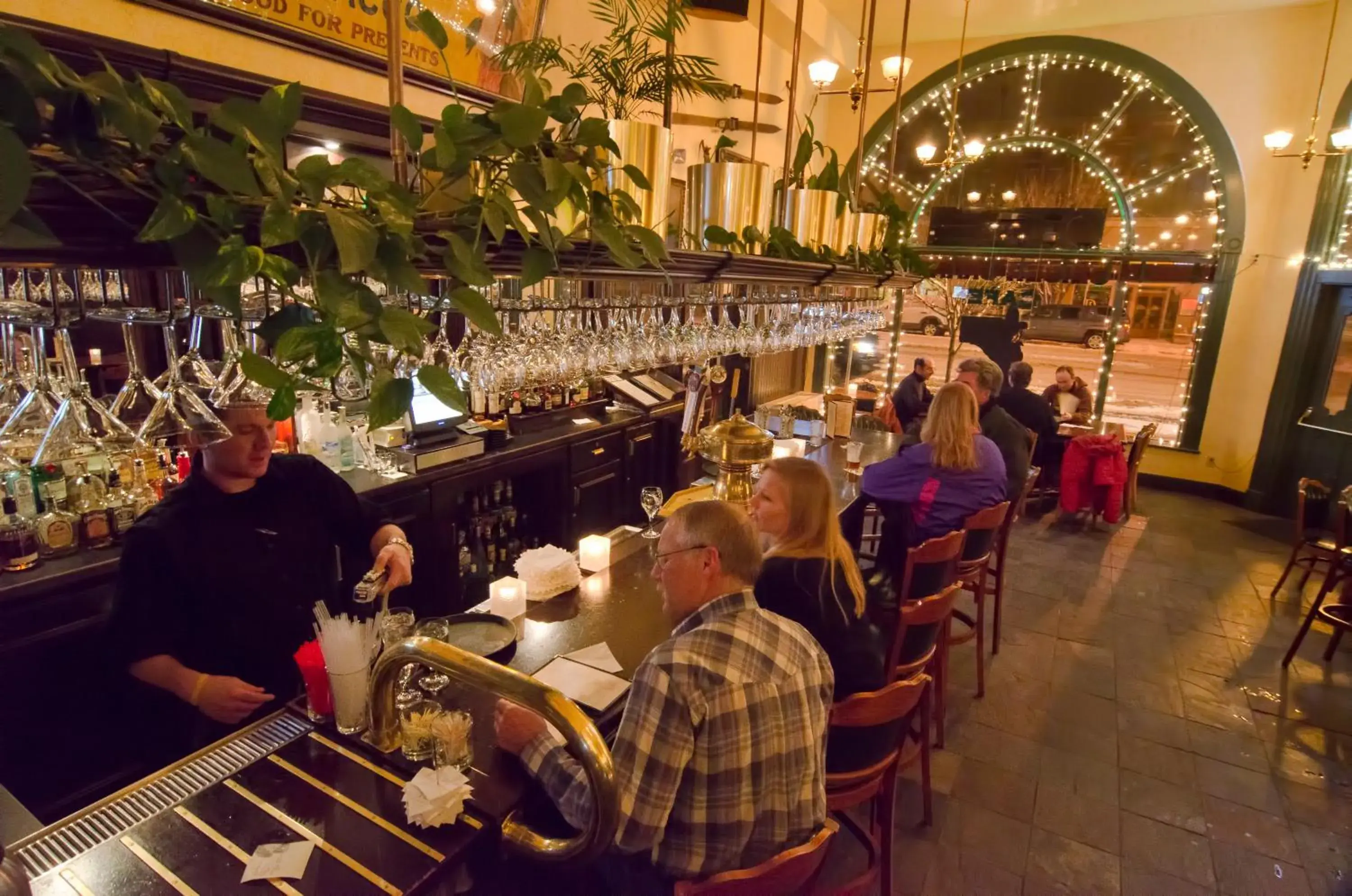 Restaurant/places to eat in Geiser Grand Hotel Restaurant/places to eat in Geiser Grand Hotel