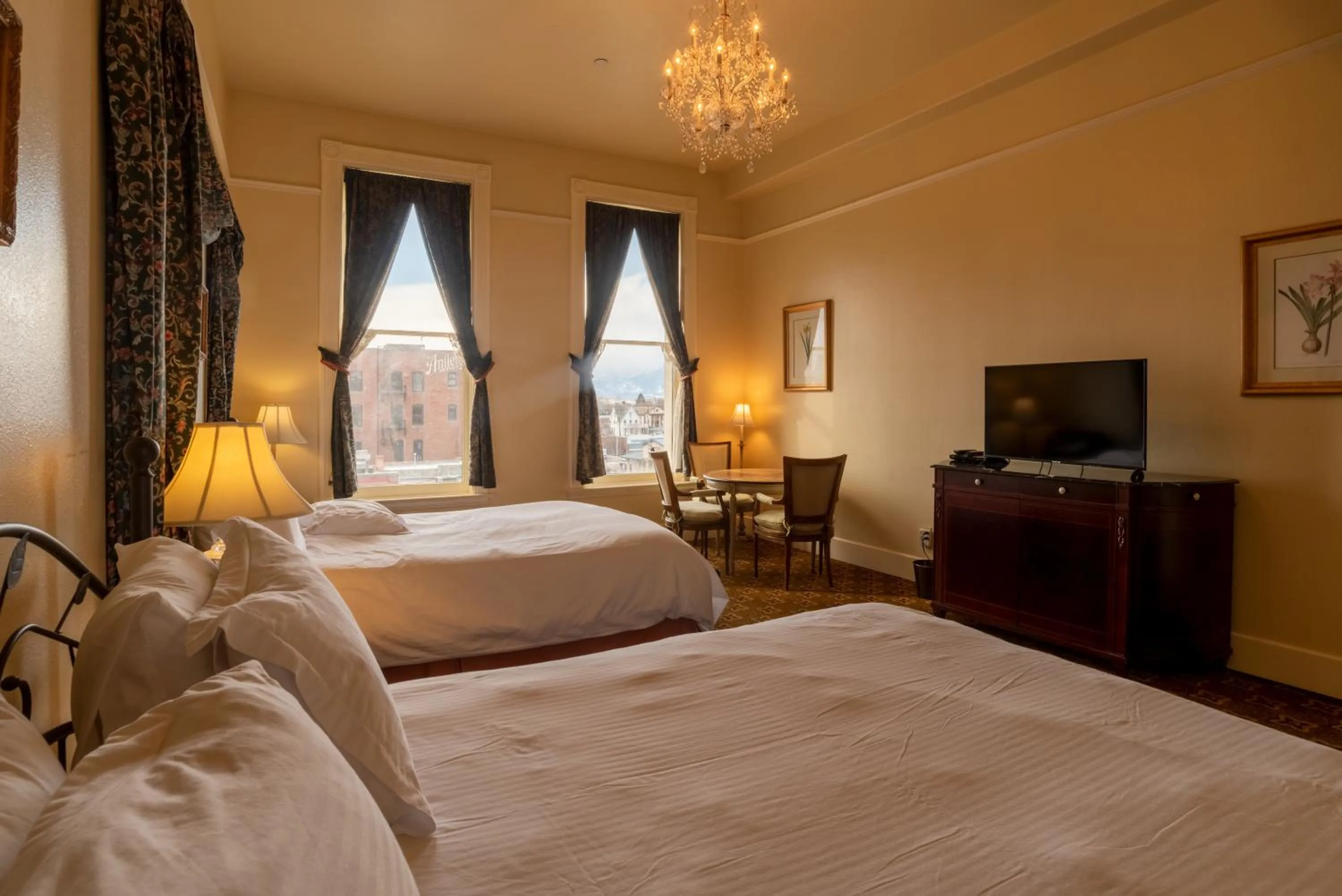 Bed in Geiser Grand Hotel