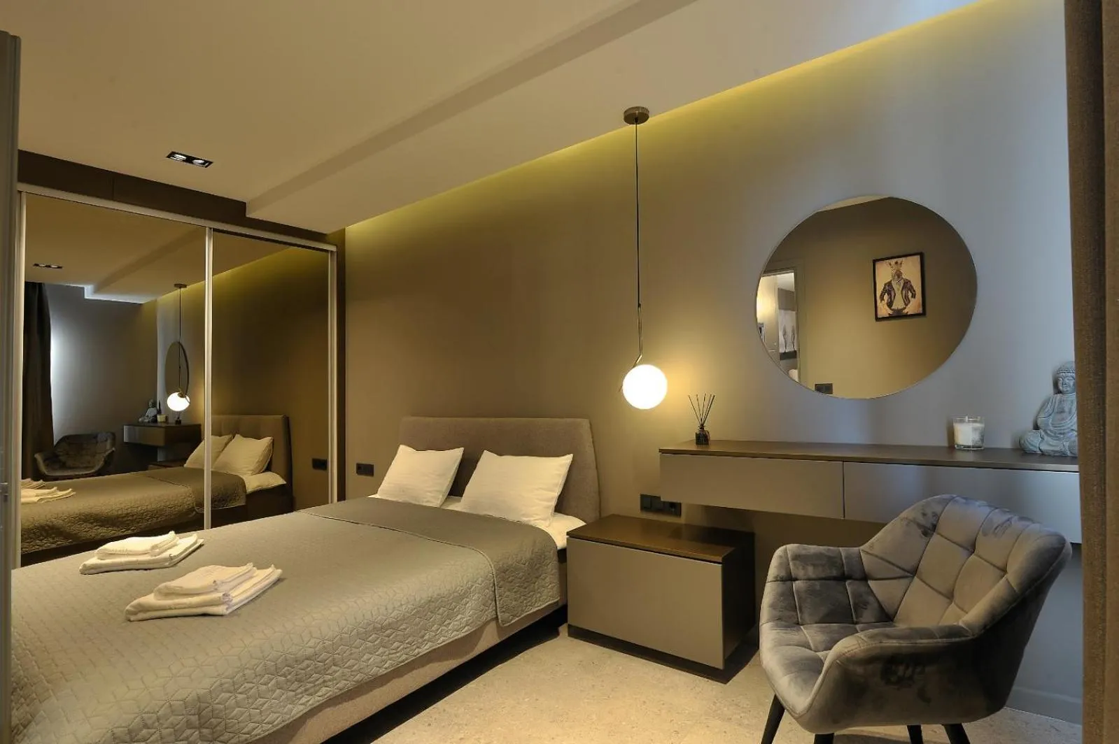 Bedroom, Bed in Sofia Apartments