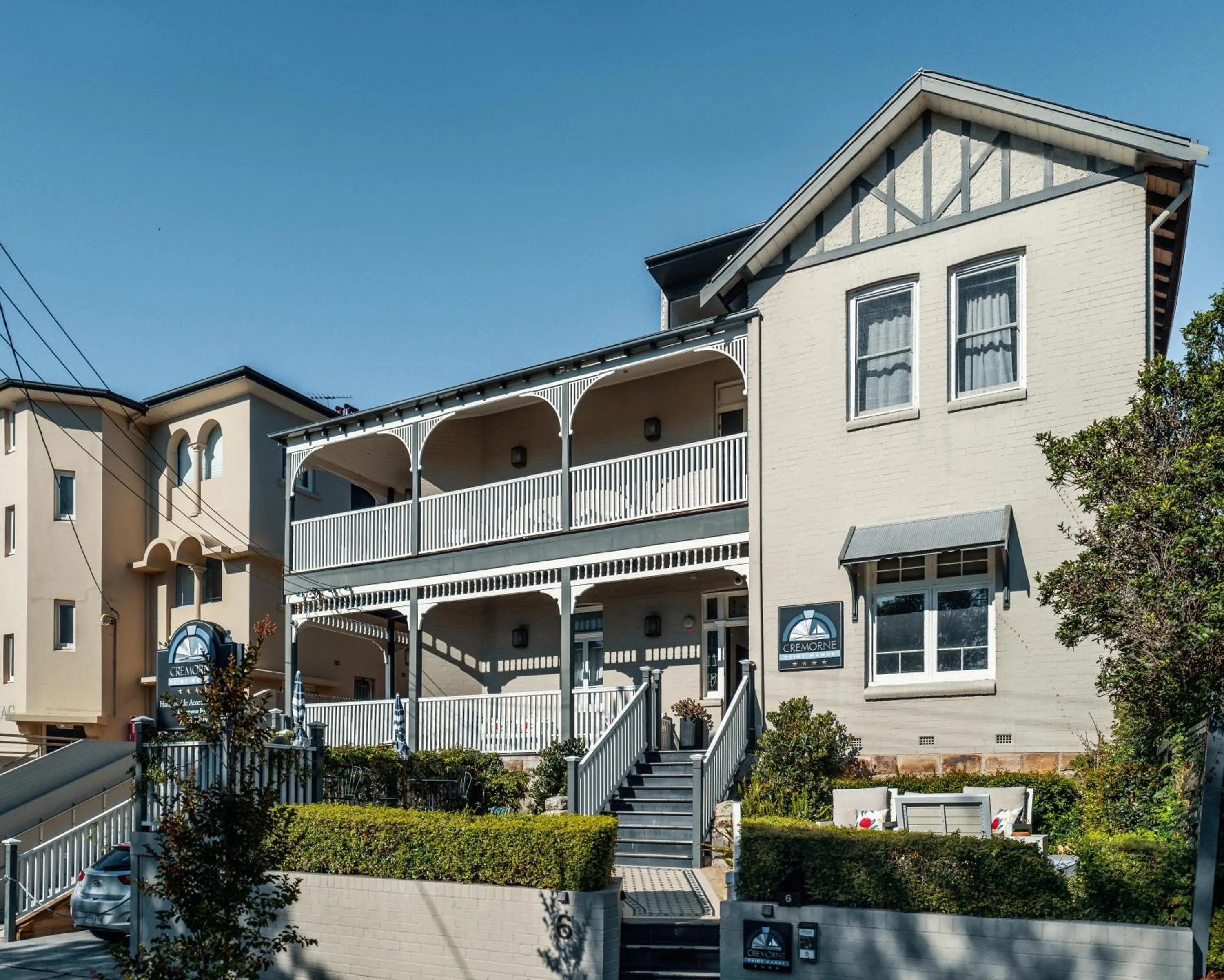 Cremorne Point Manor