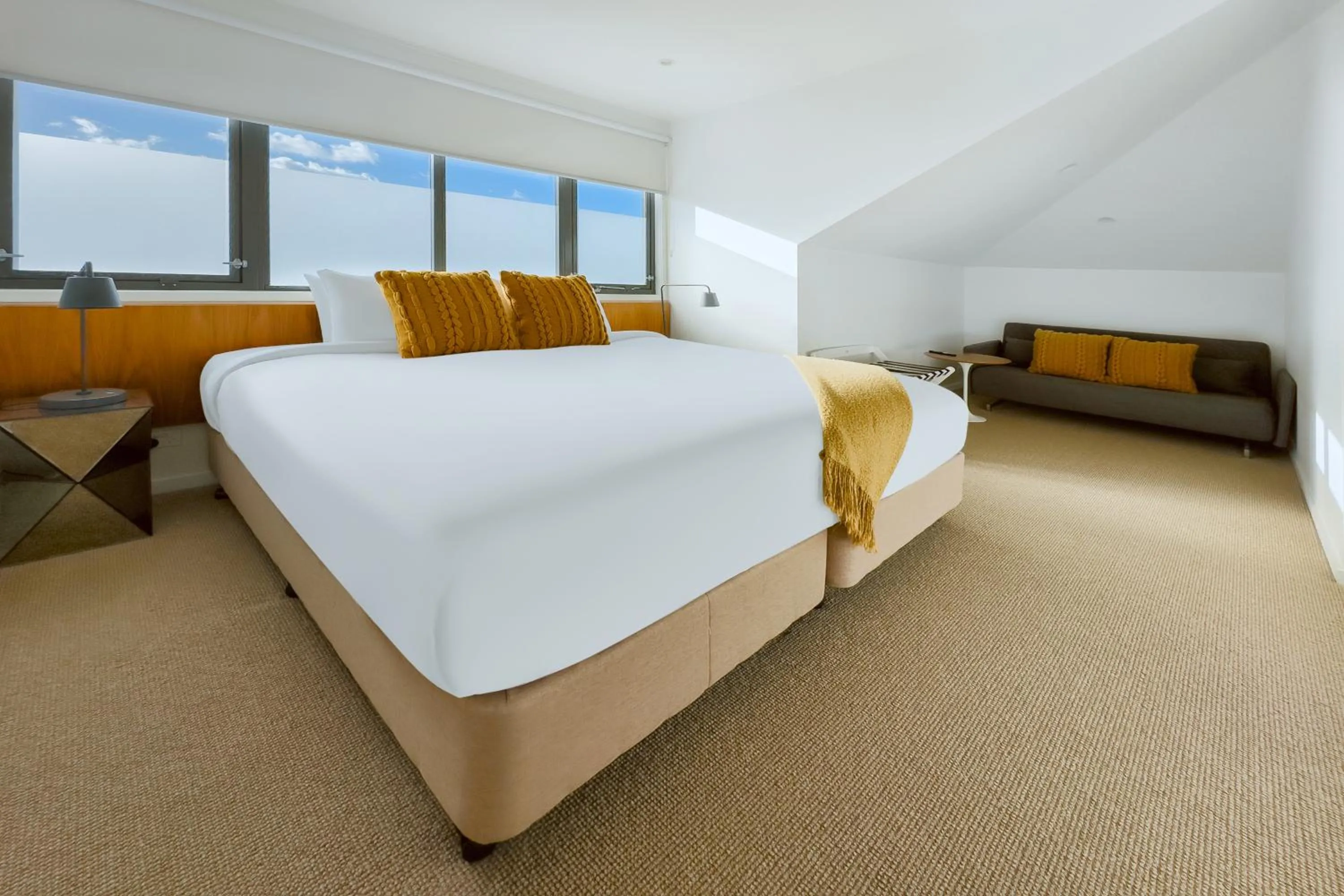 Bed in Cremorne Point Manor