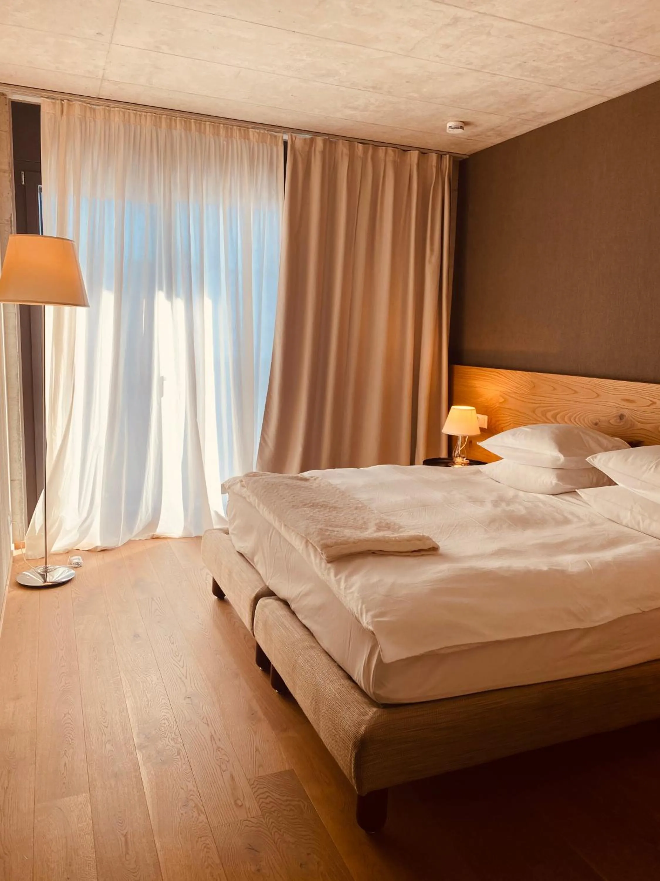 Bed in Hotel de l’Ours Preles