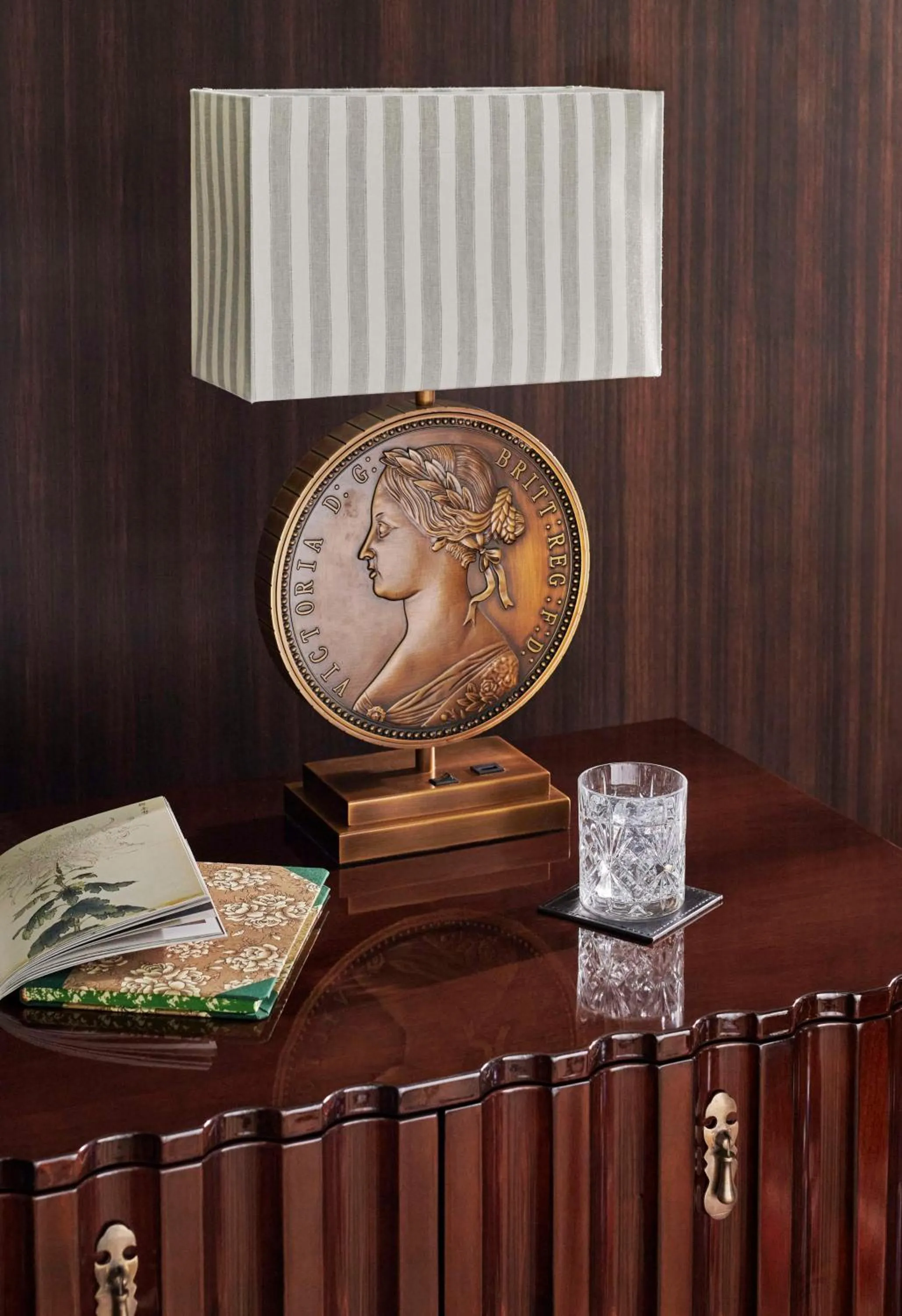 Photo of the whole room in Graduate by Hilton Cambridge