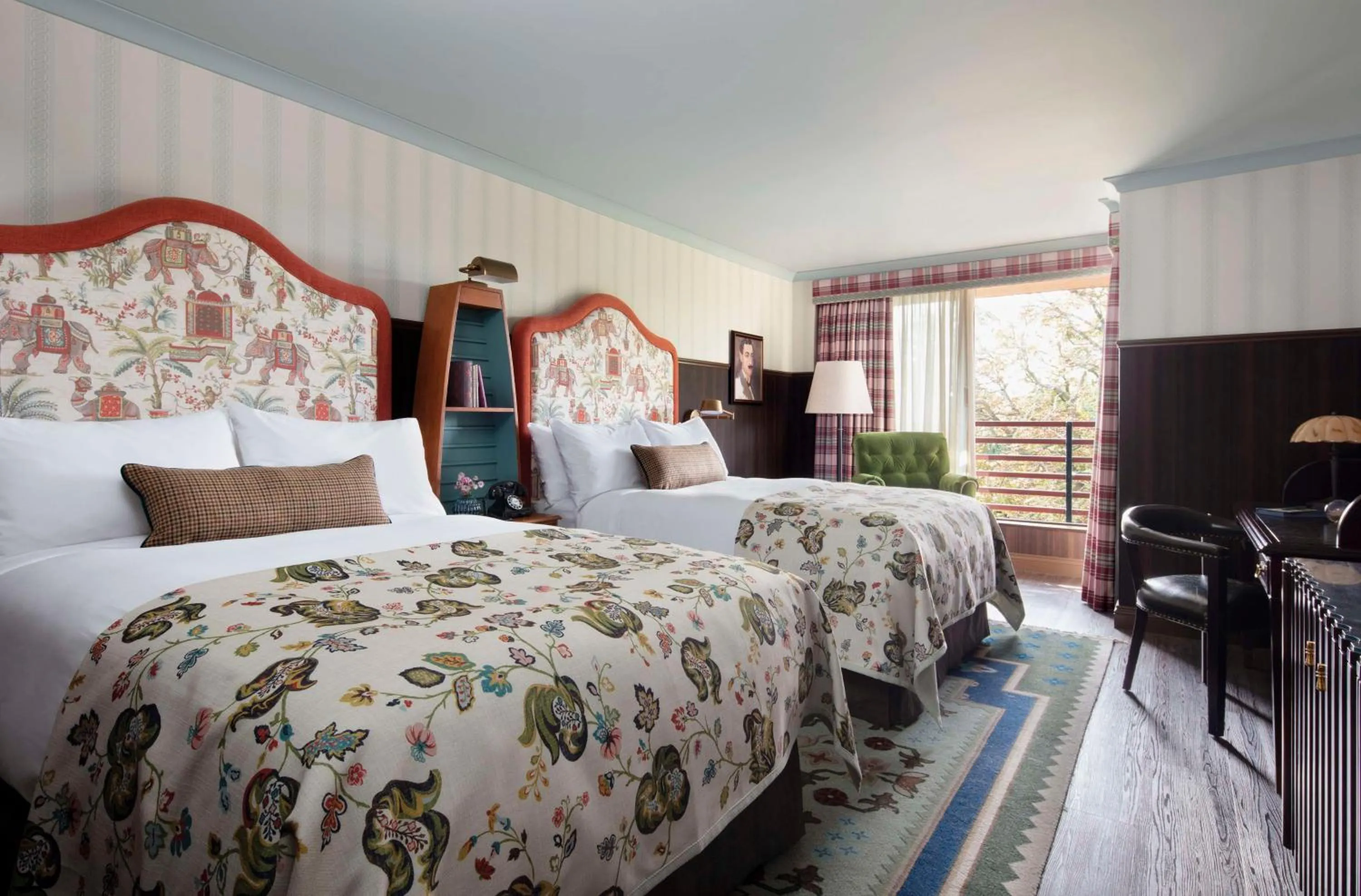 Graduate Deluxe Double Room with Two Double Beds in Graduate Cambridge