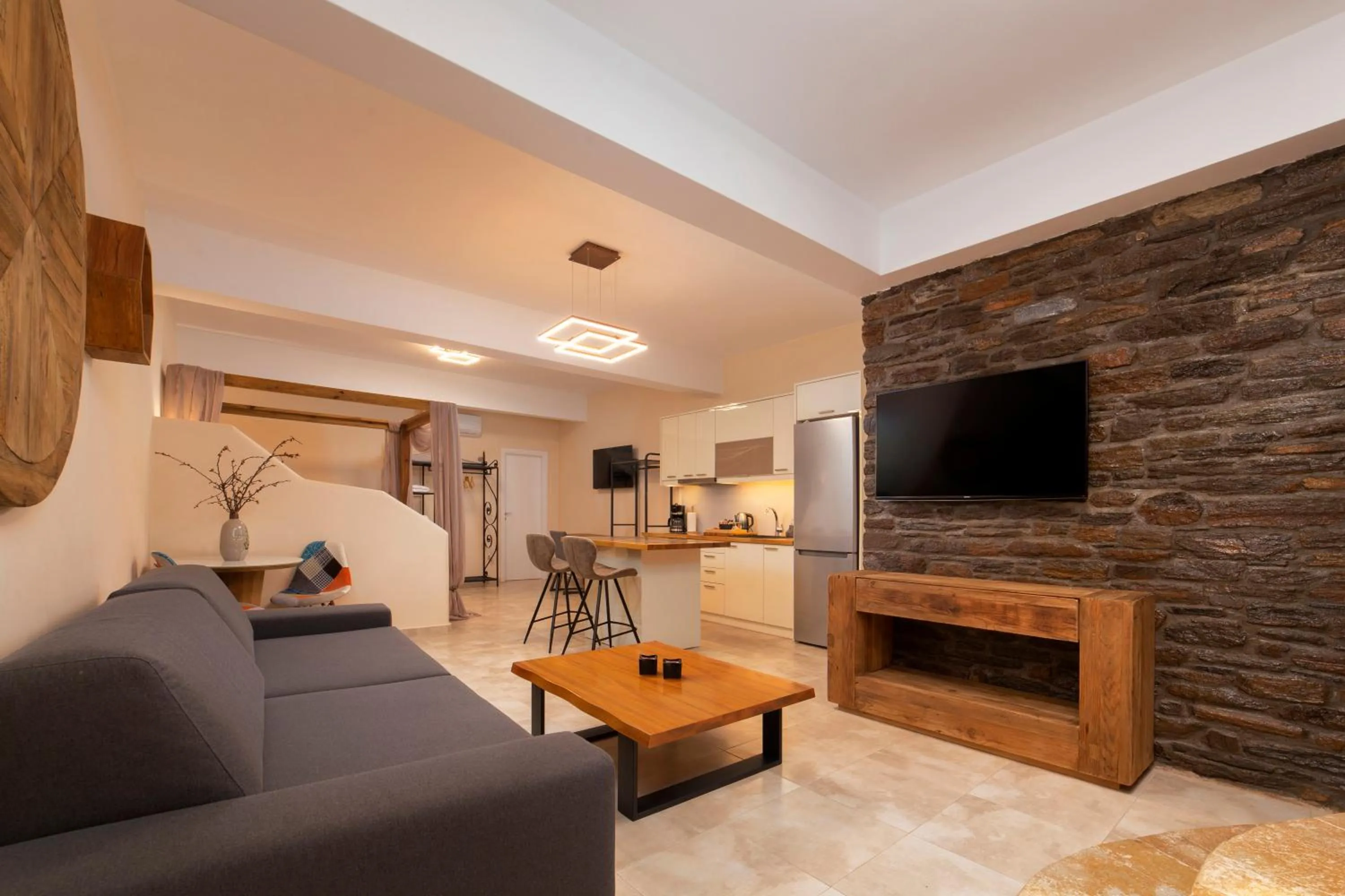 TV and multimedia in Andros 4 All Seasons Villas & Suites