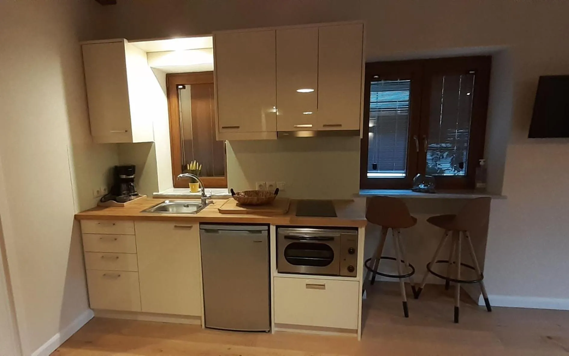 Kitchen or kitchenette in Andros 4 All Seasons Villas & Suites