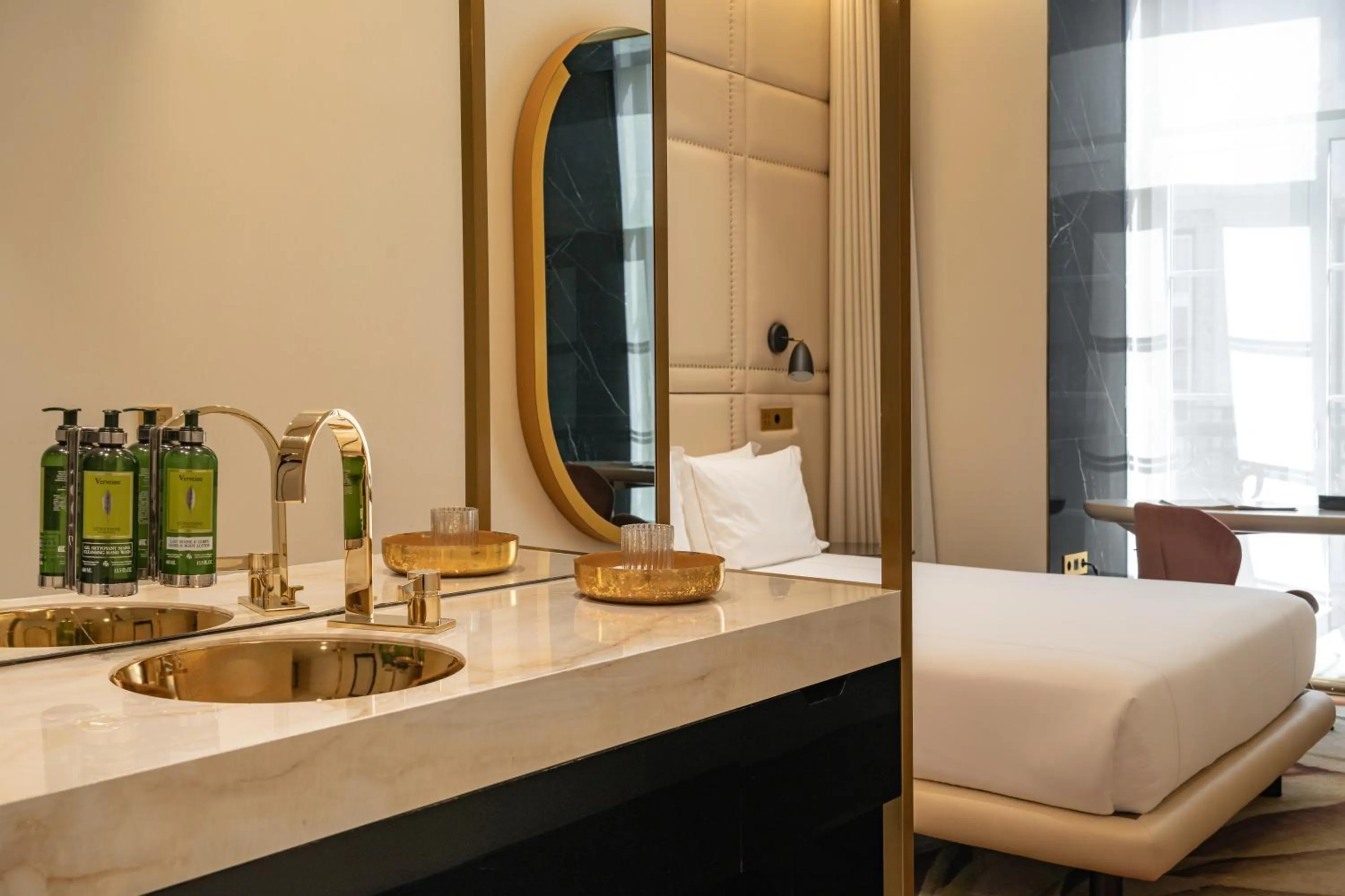 Bed in Madalena by The Beautique Hotels