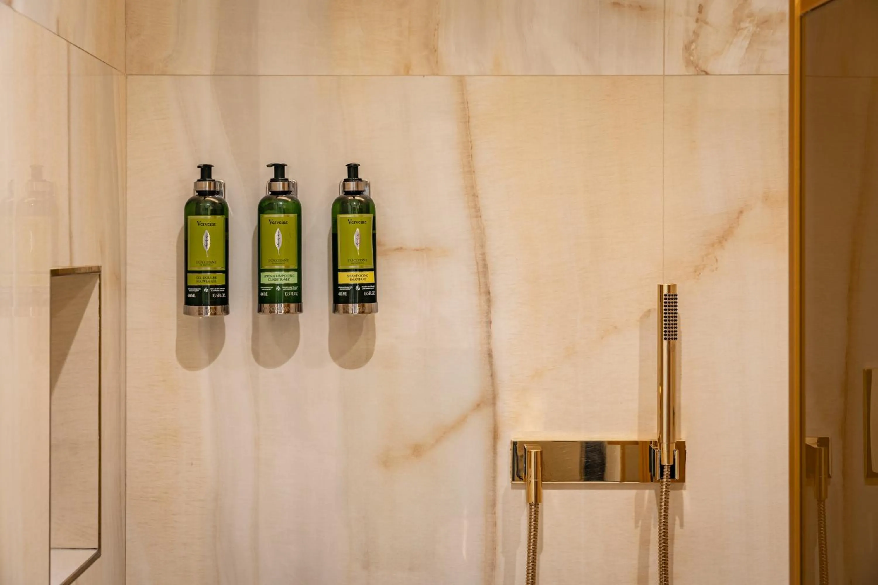 Shower in Madalena by The Beautique Hotels