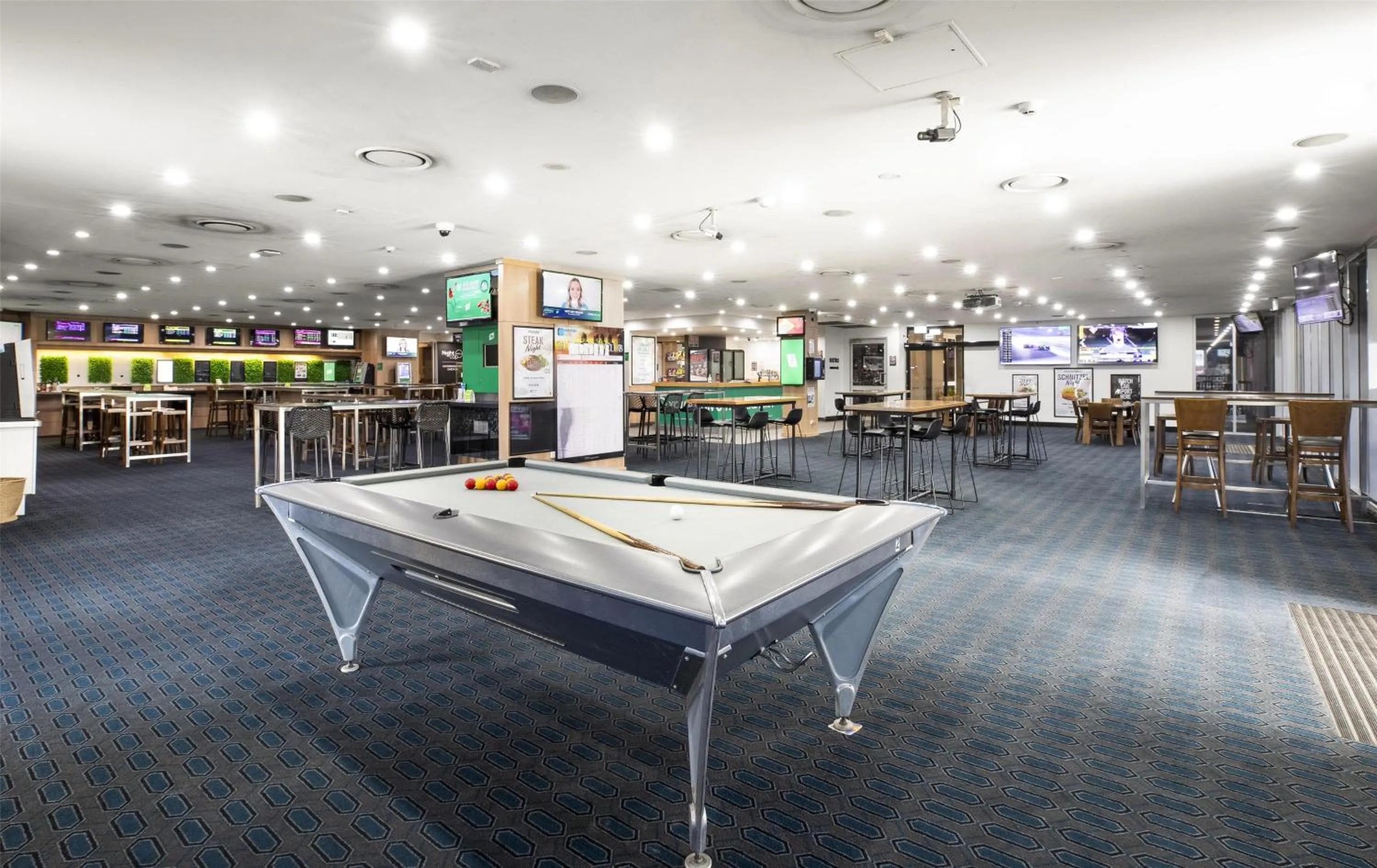 Lounge or bar in Nightcap at Colyton Hotel