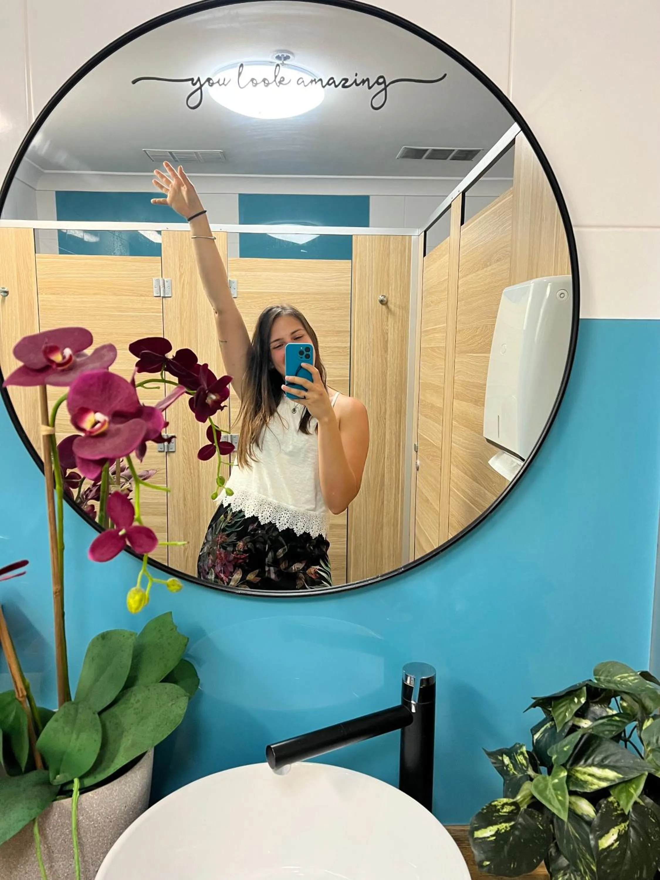 Bathroom in Mad Monkey Hostel Coogee Beach