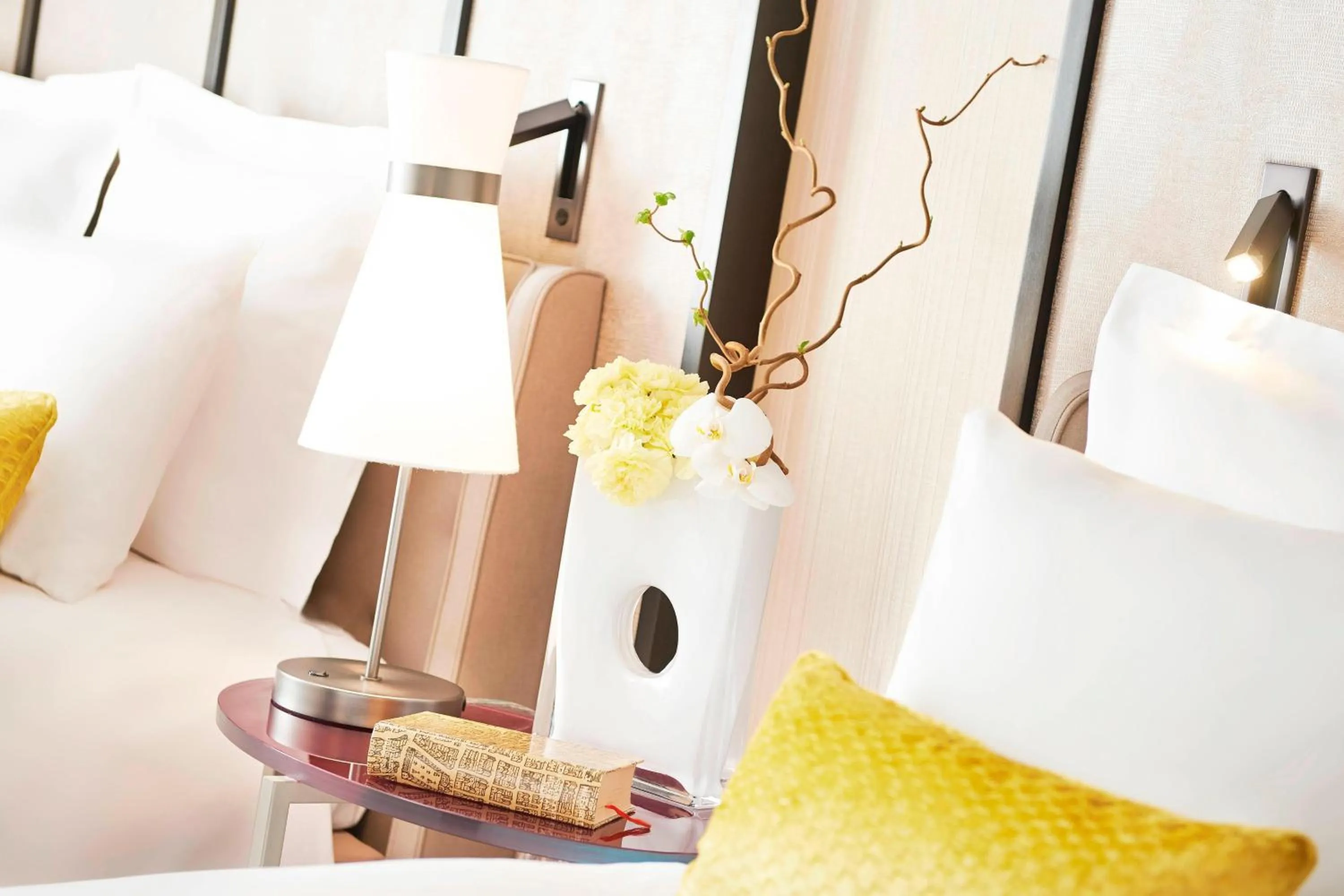 Photo of the whole room, Bed in Renaissance Paris La Defense Hotel