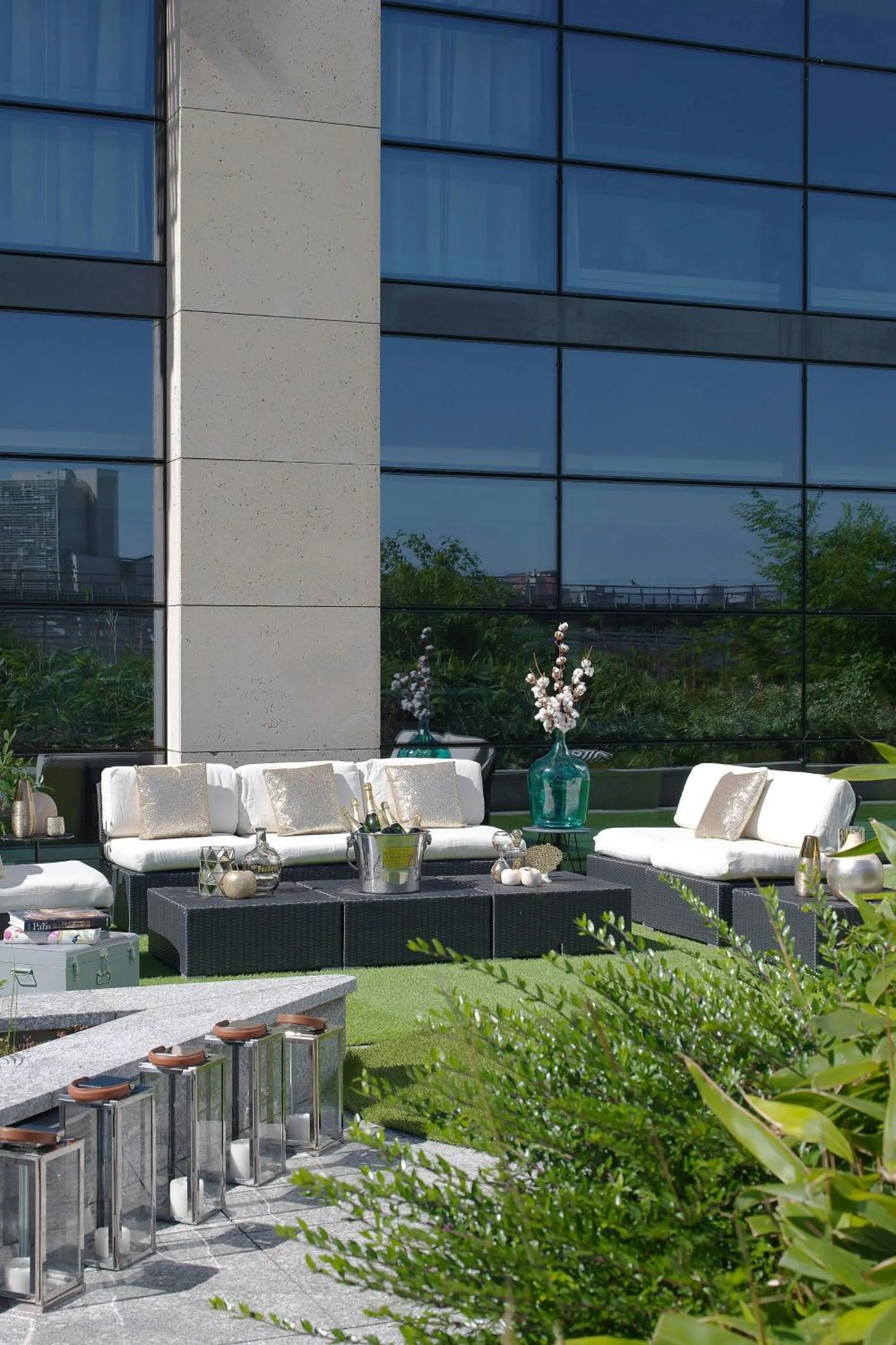 Other in Renaissance Paris La Defense Hotel