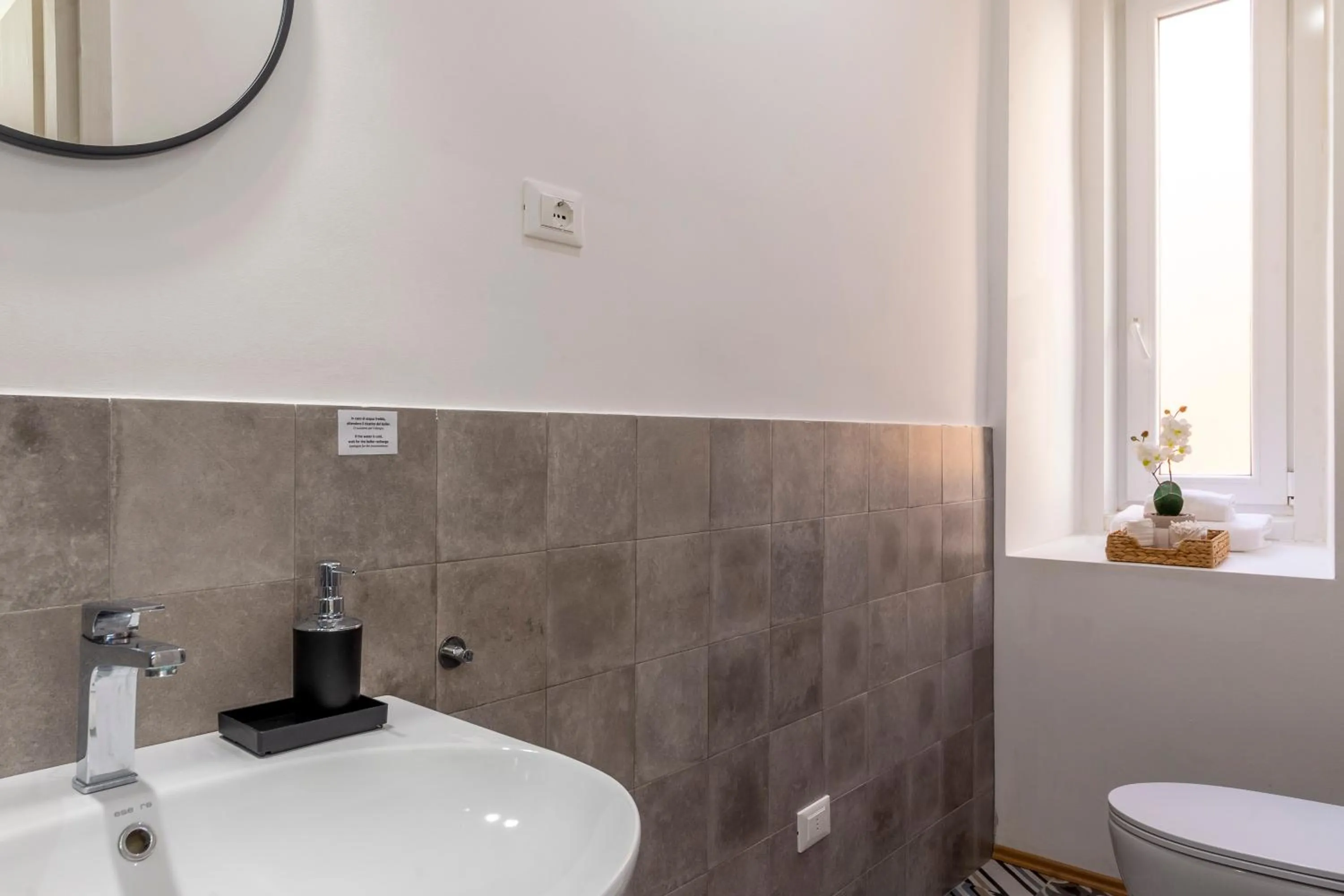 Bathroom in Lovely guest-room with private bathroom