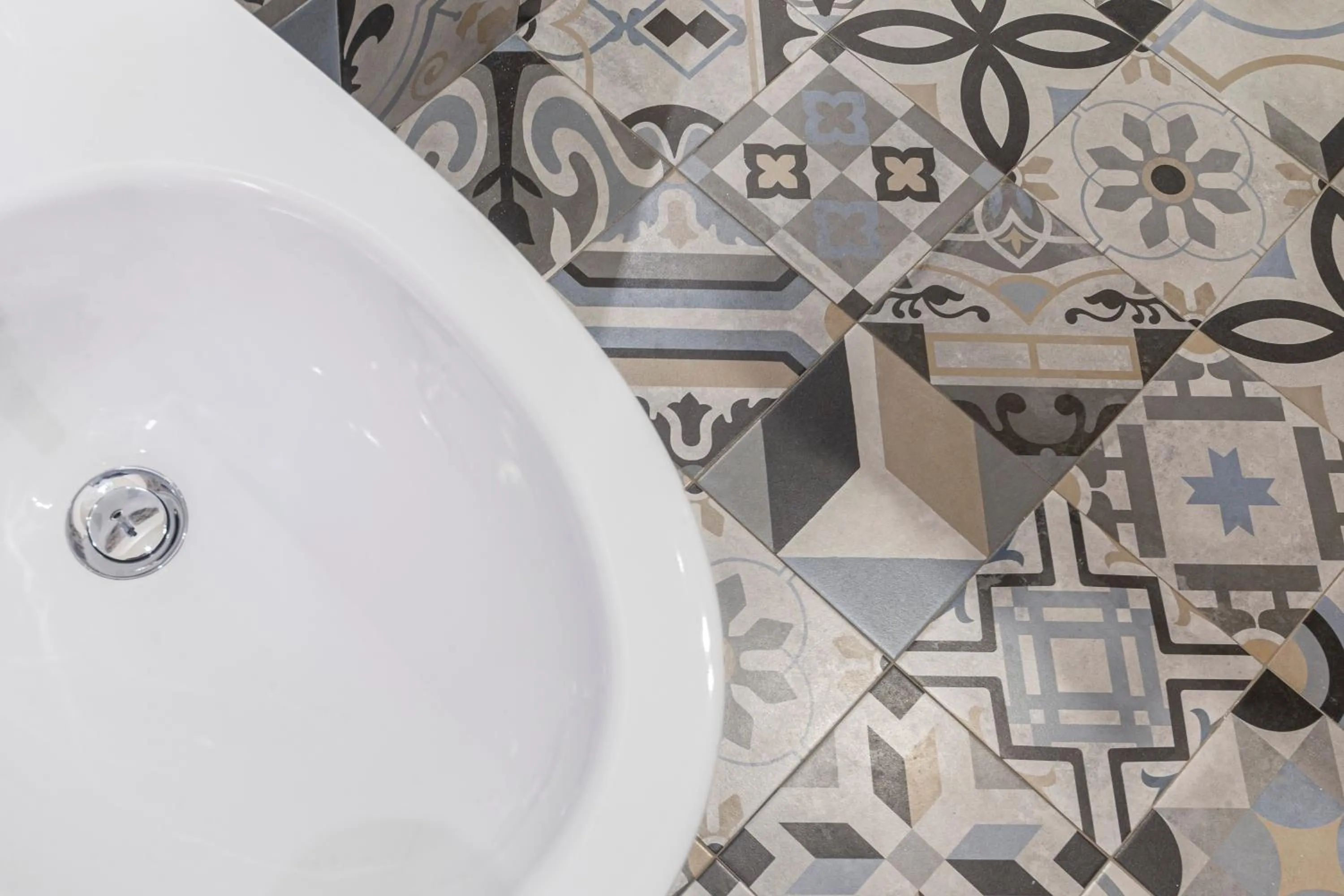 Massage in Lovely guest-room with private bathroom