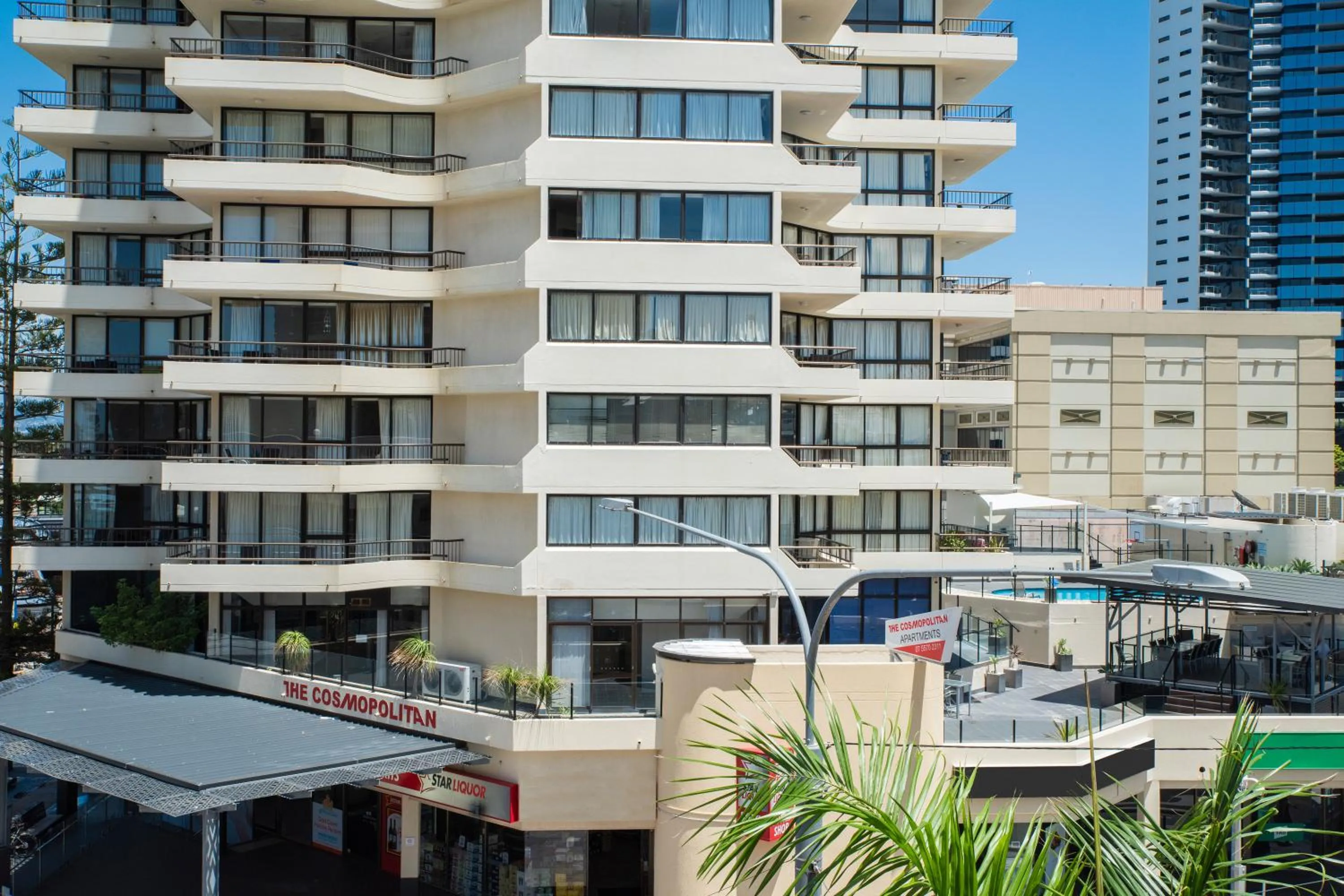 Property building in BreakFree Cosmopolitan