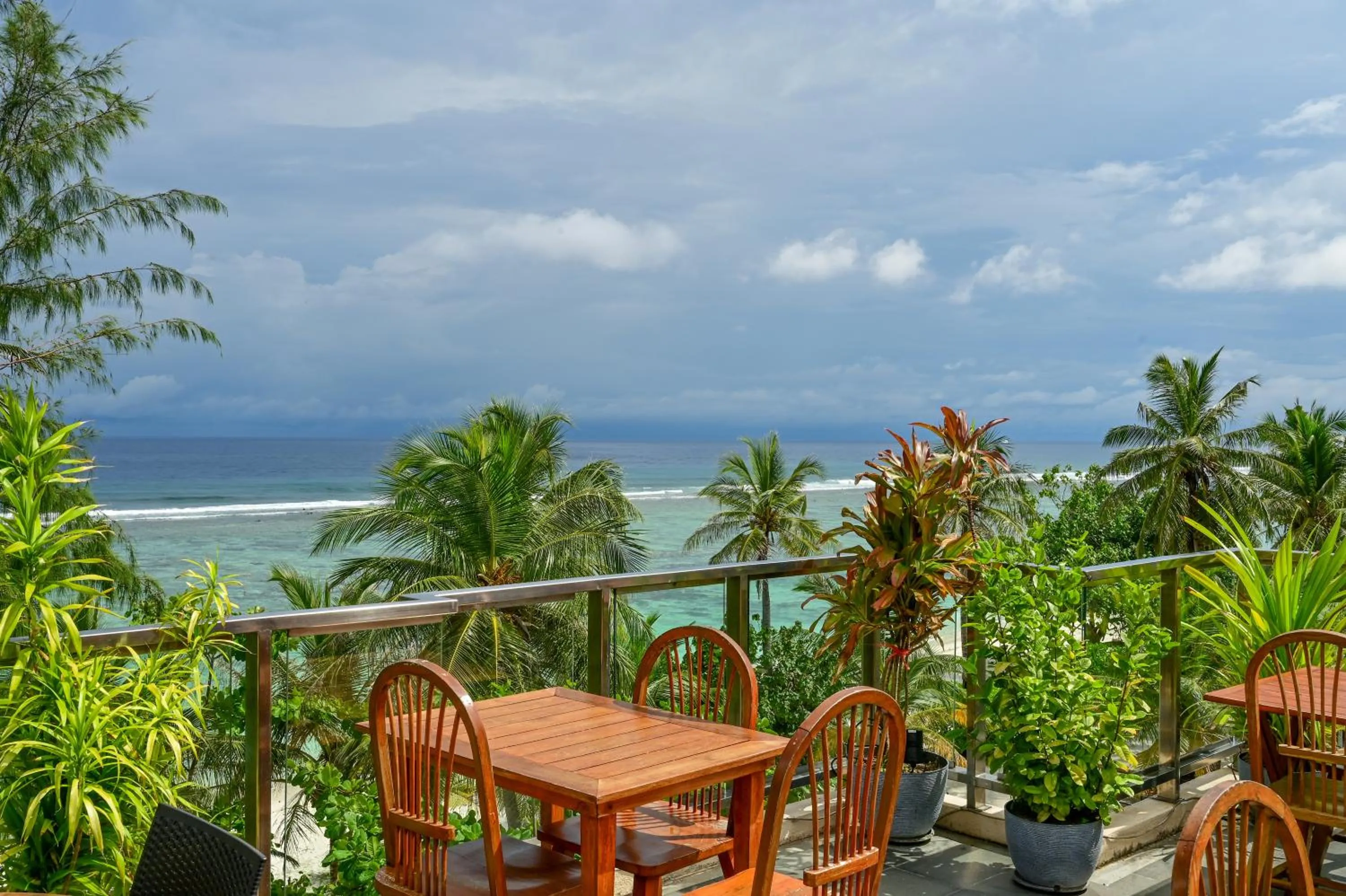 Restaurant/places to eat in Seasalter Maldives