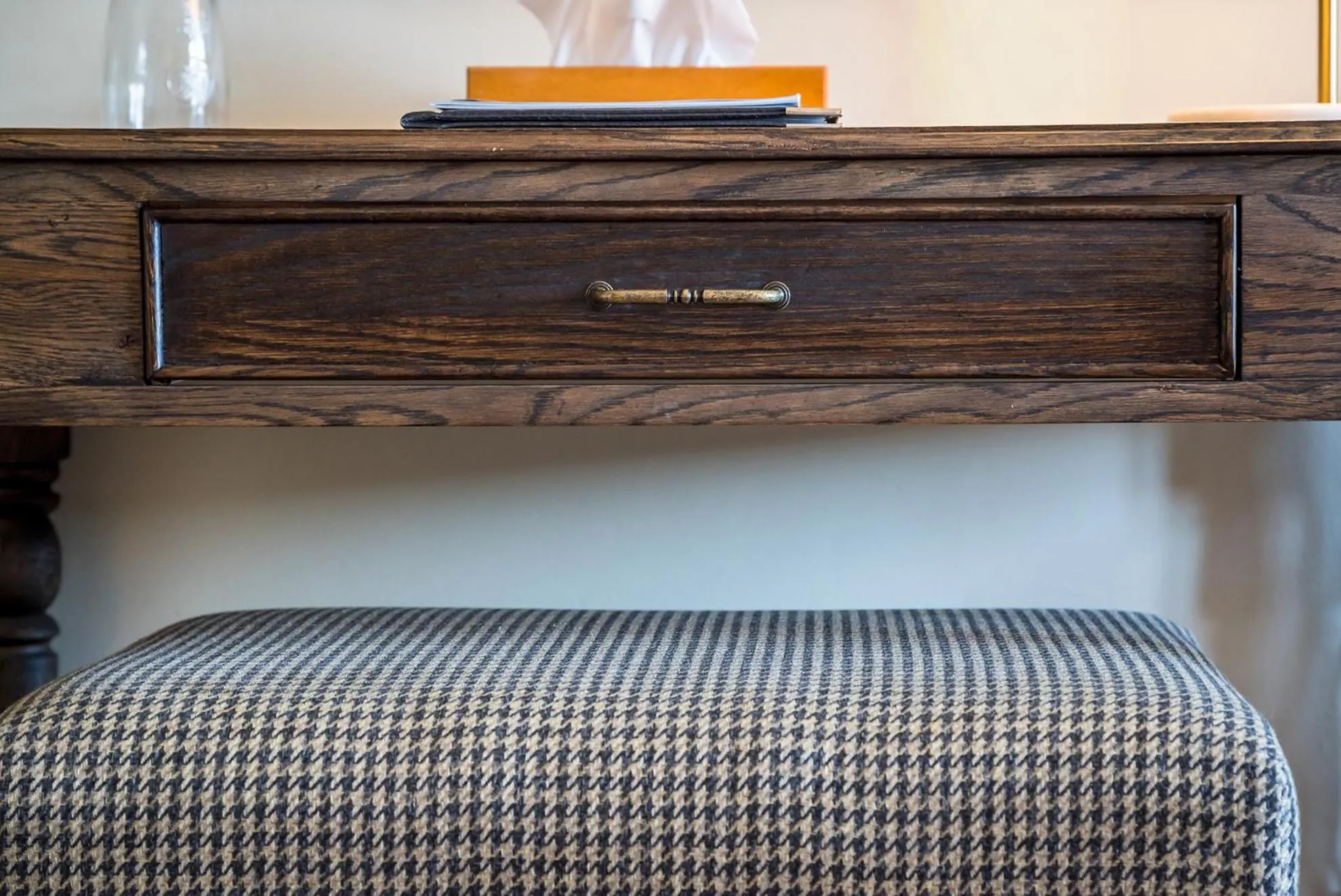 Decorative detail, Bed in Gowrie Farm Golf Lodge