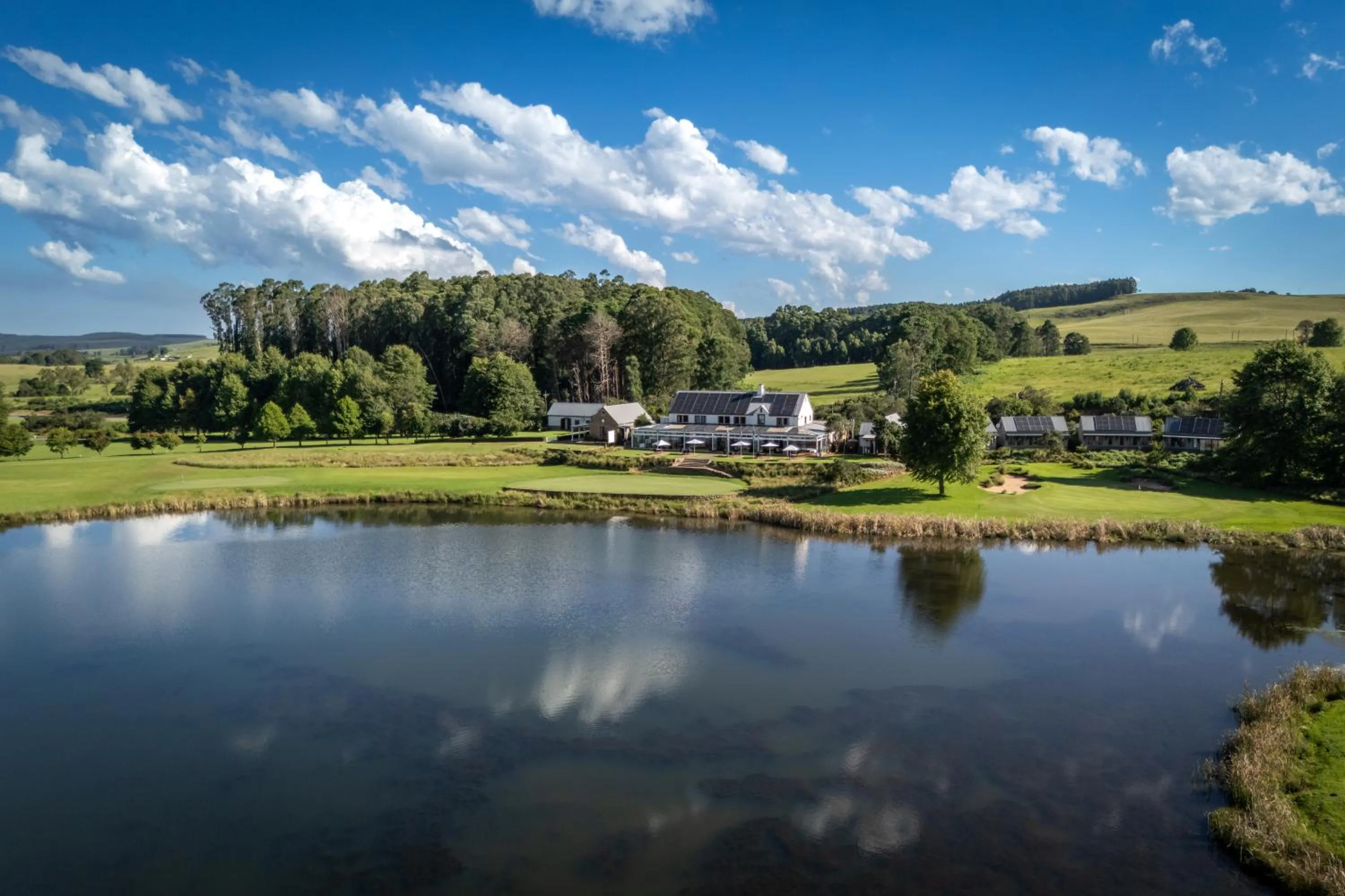 Property building in Gowrie Farm Golf Lodge