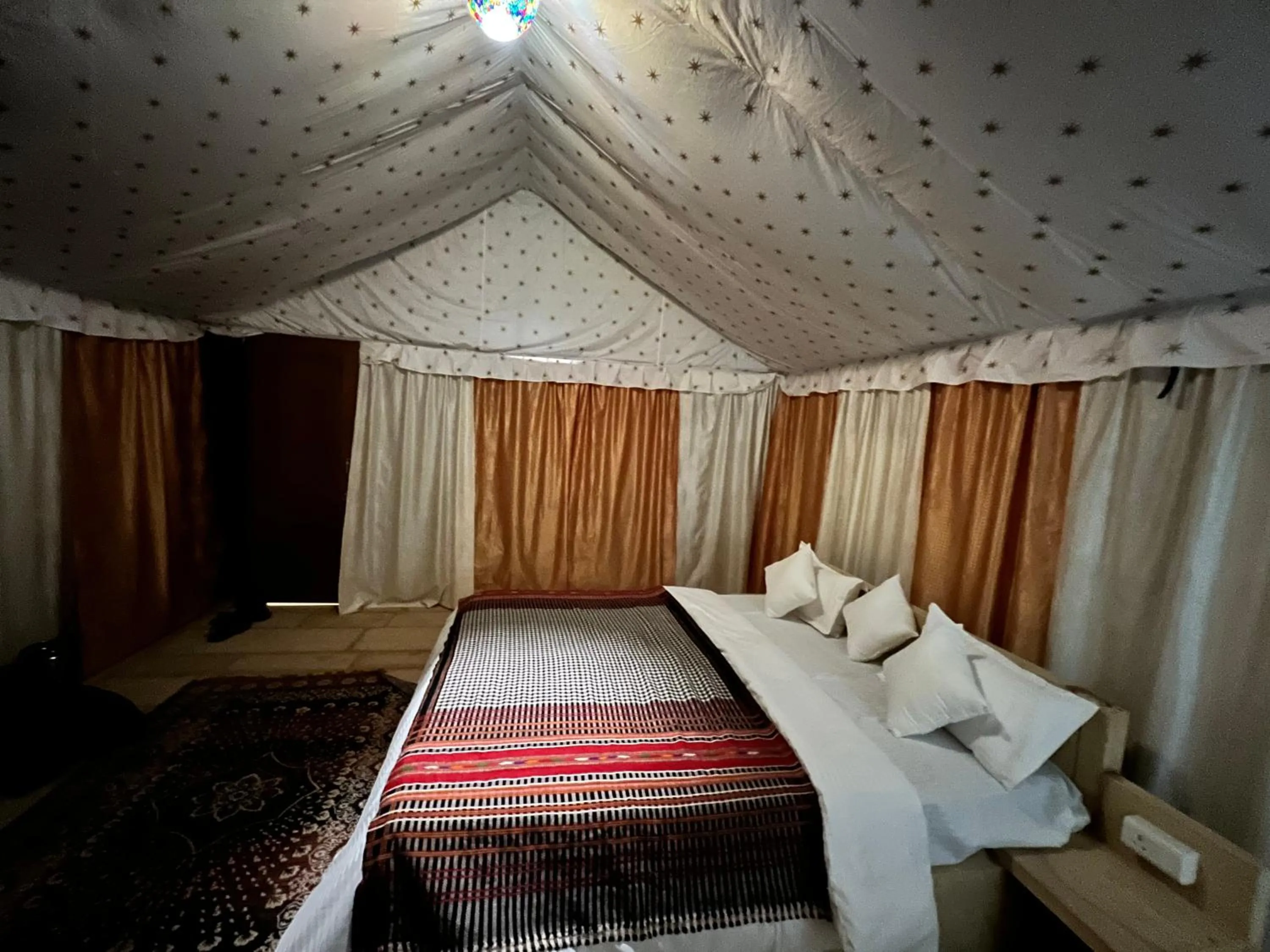 Bed in Golden villa