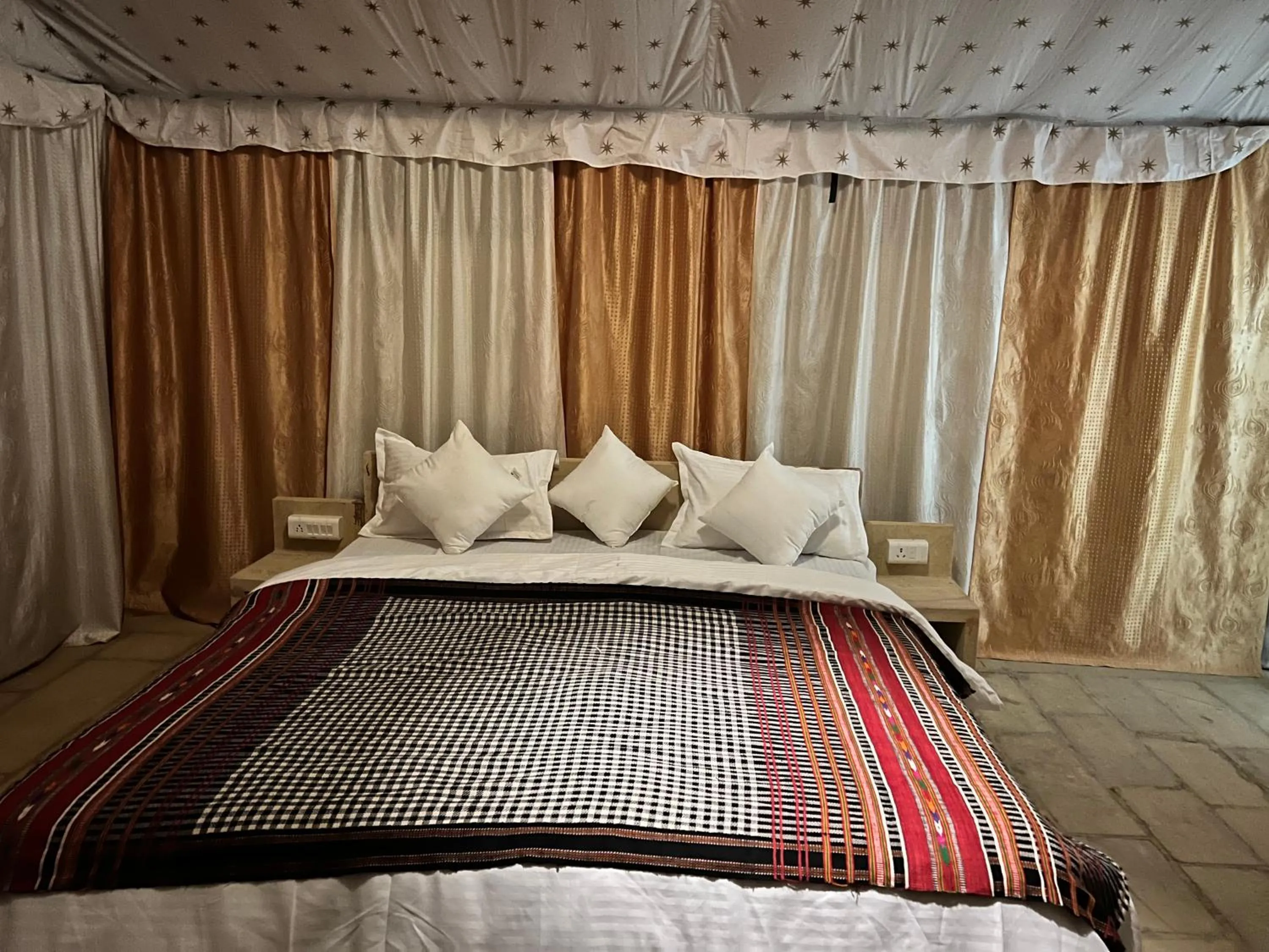 Bed in Golden villa
