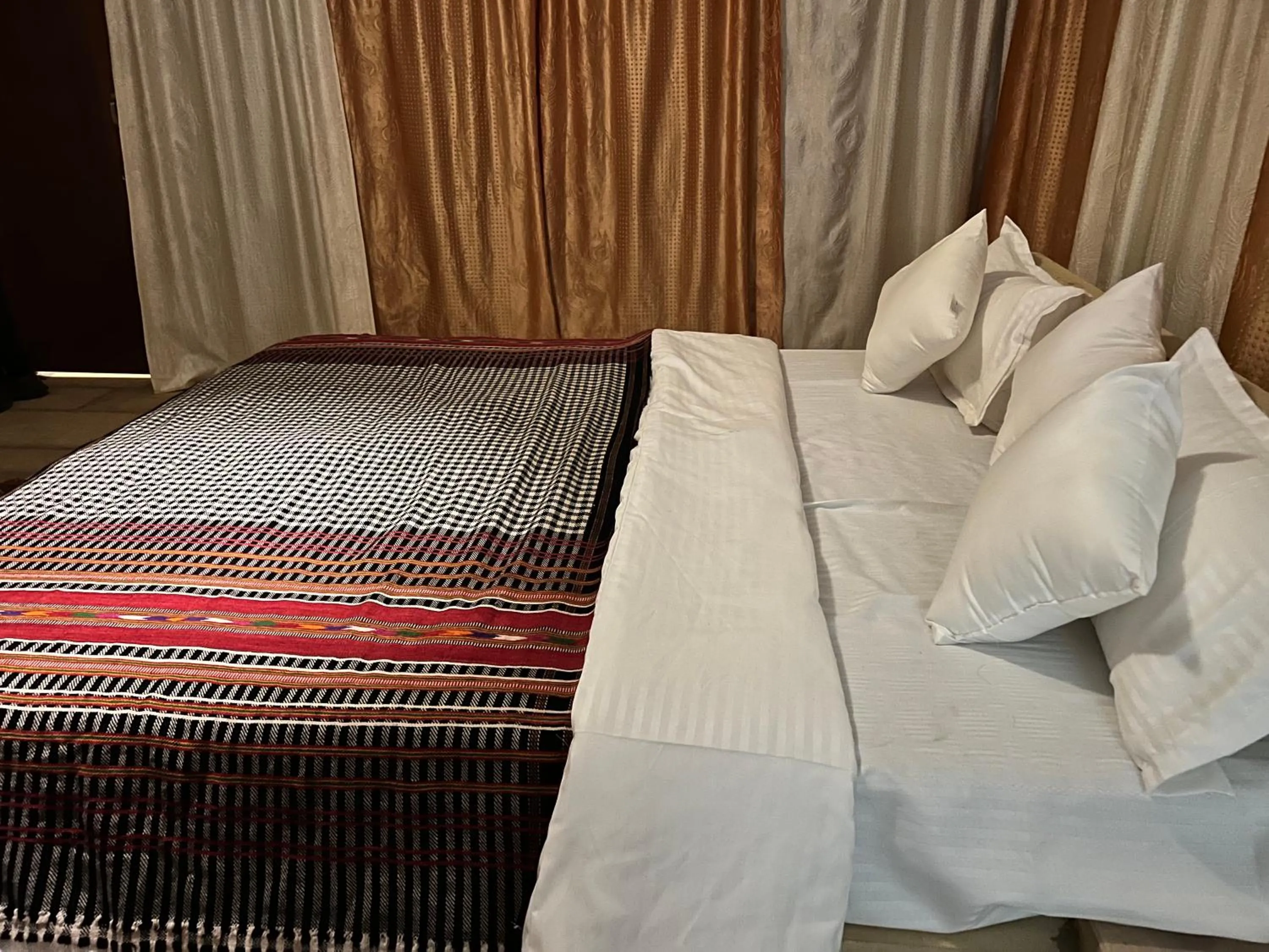 Bed in Golden villa