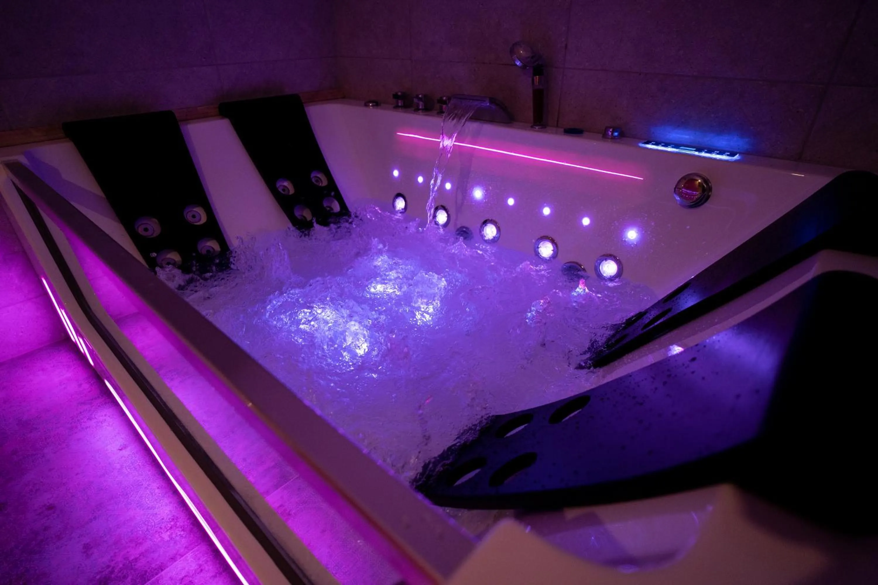 Hot Tub in Apartamenty pod Gromadzyniem