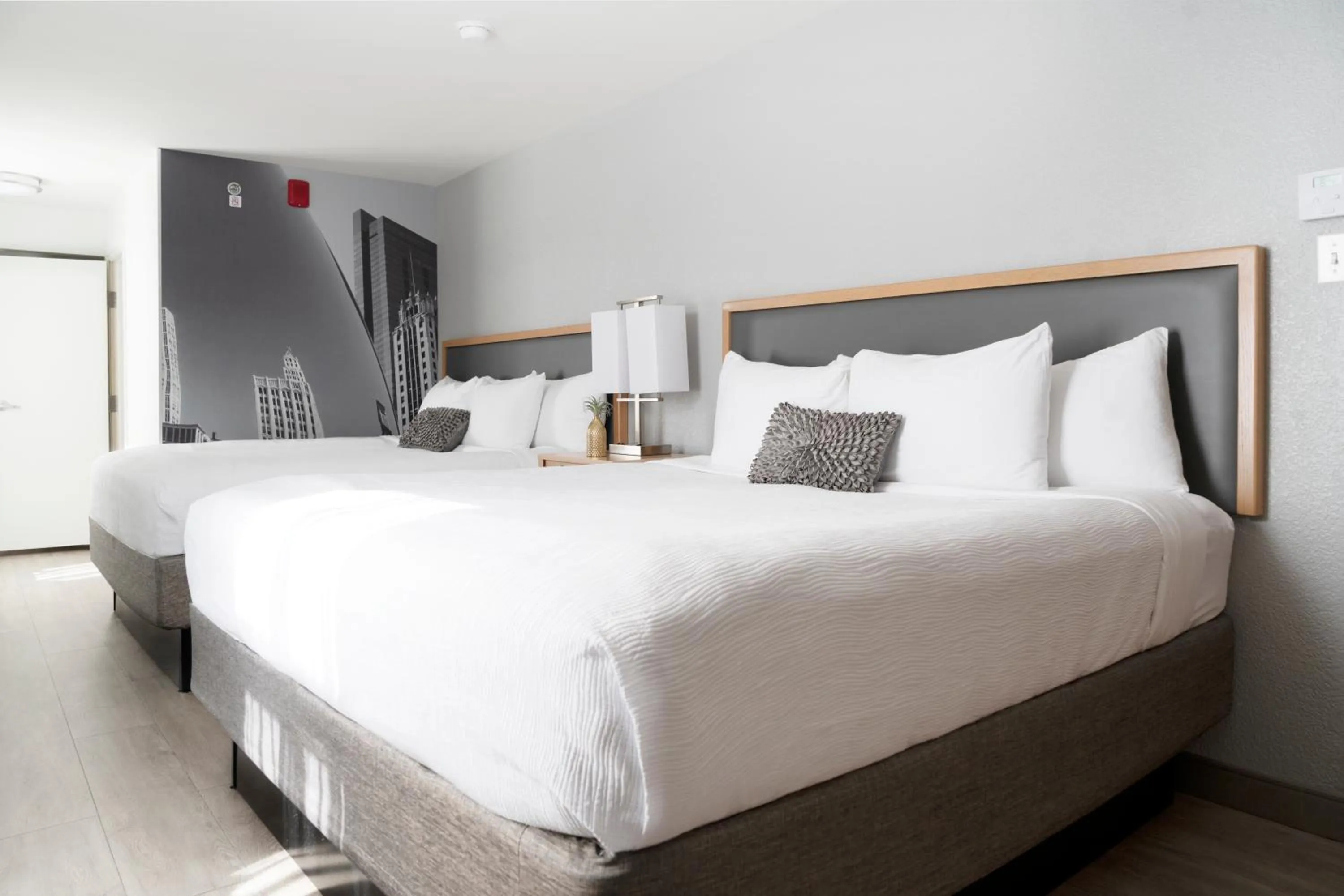 Bedroom, Bed in Hotel Saint Clair - Magnificent Mile