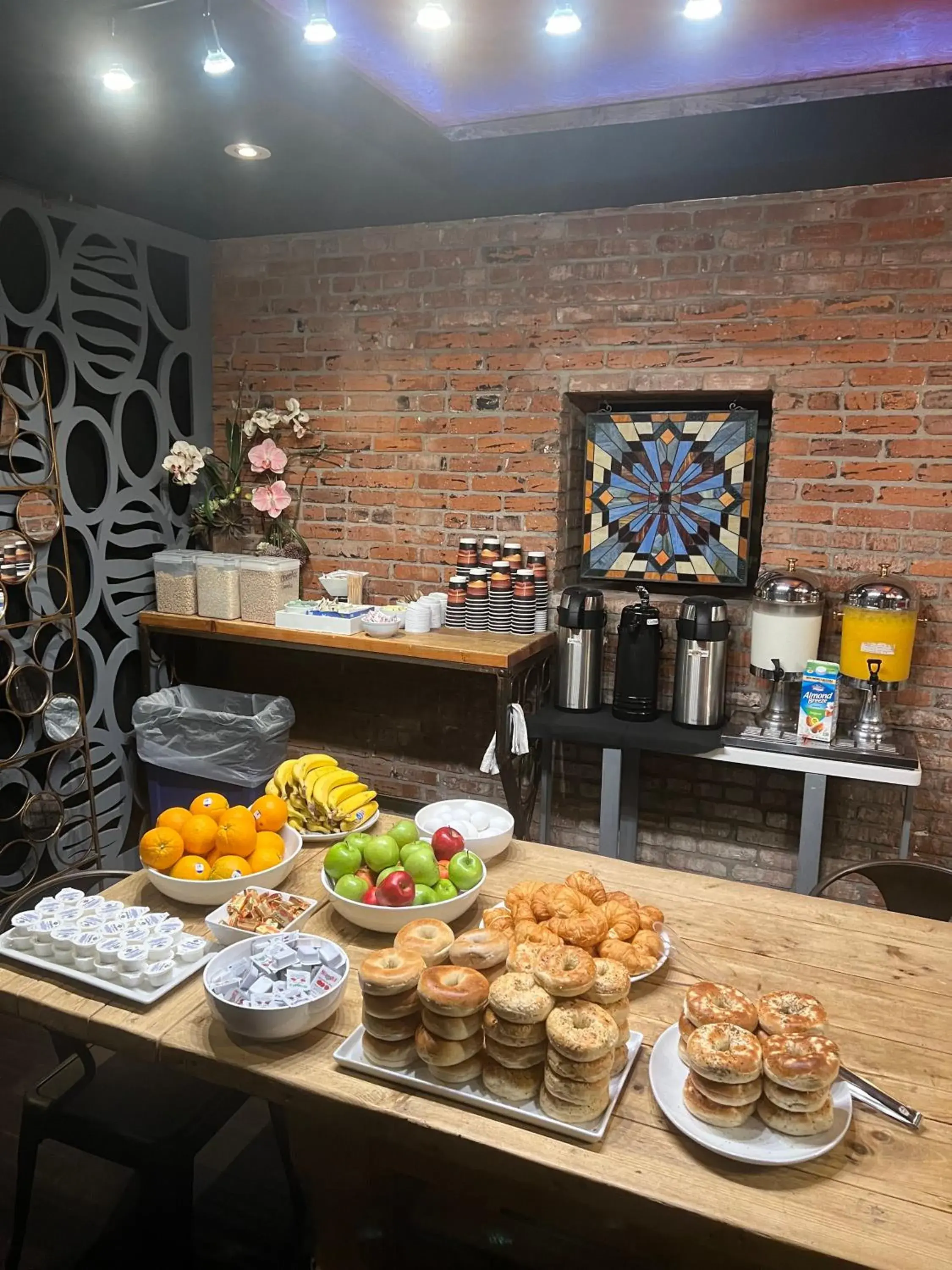 Breakfast in The O Hotel, Trademark Collection by Wyndham Breakfast in The O Hotel, Trademark Collection by Wyndham