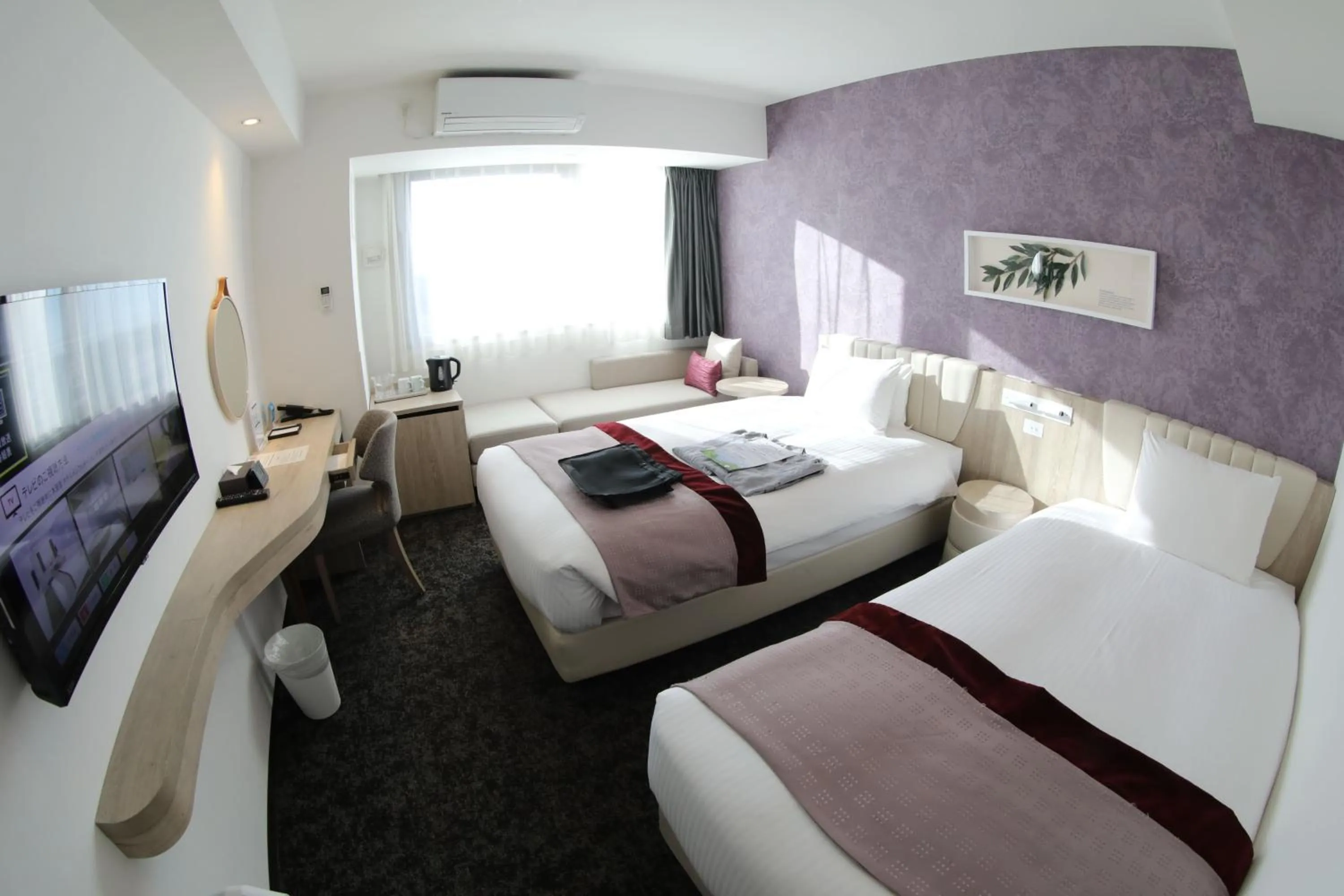 Photo of the whole room, Bed in Hotel Torifito Kashiwanoha