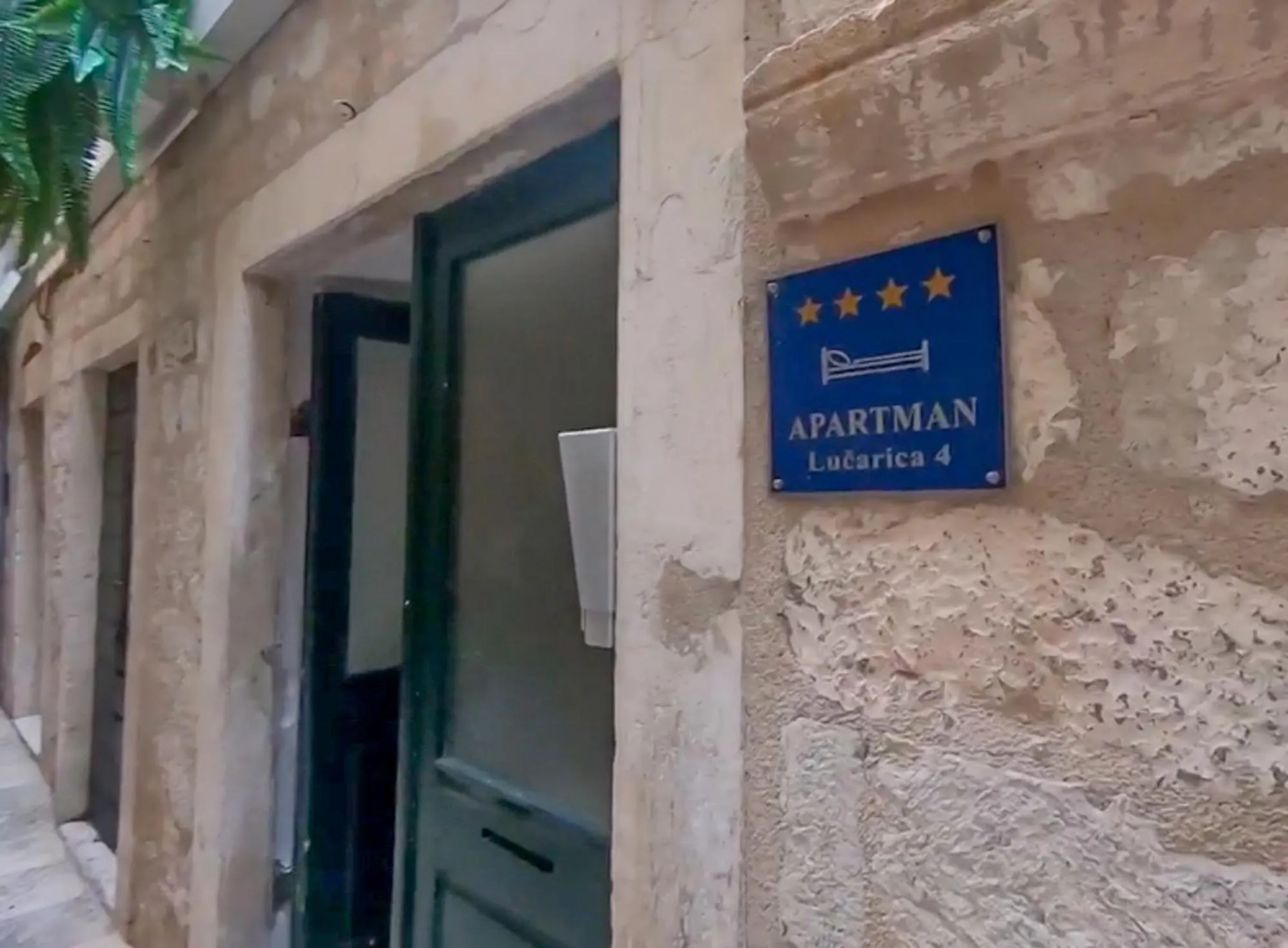 Property building in La Vita e Bella IV