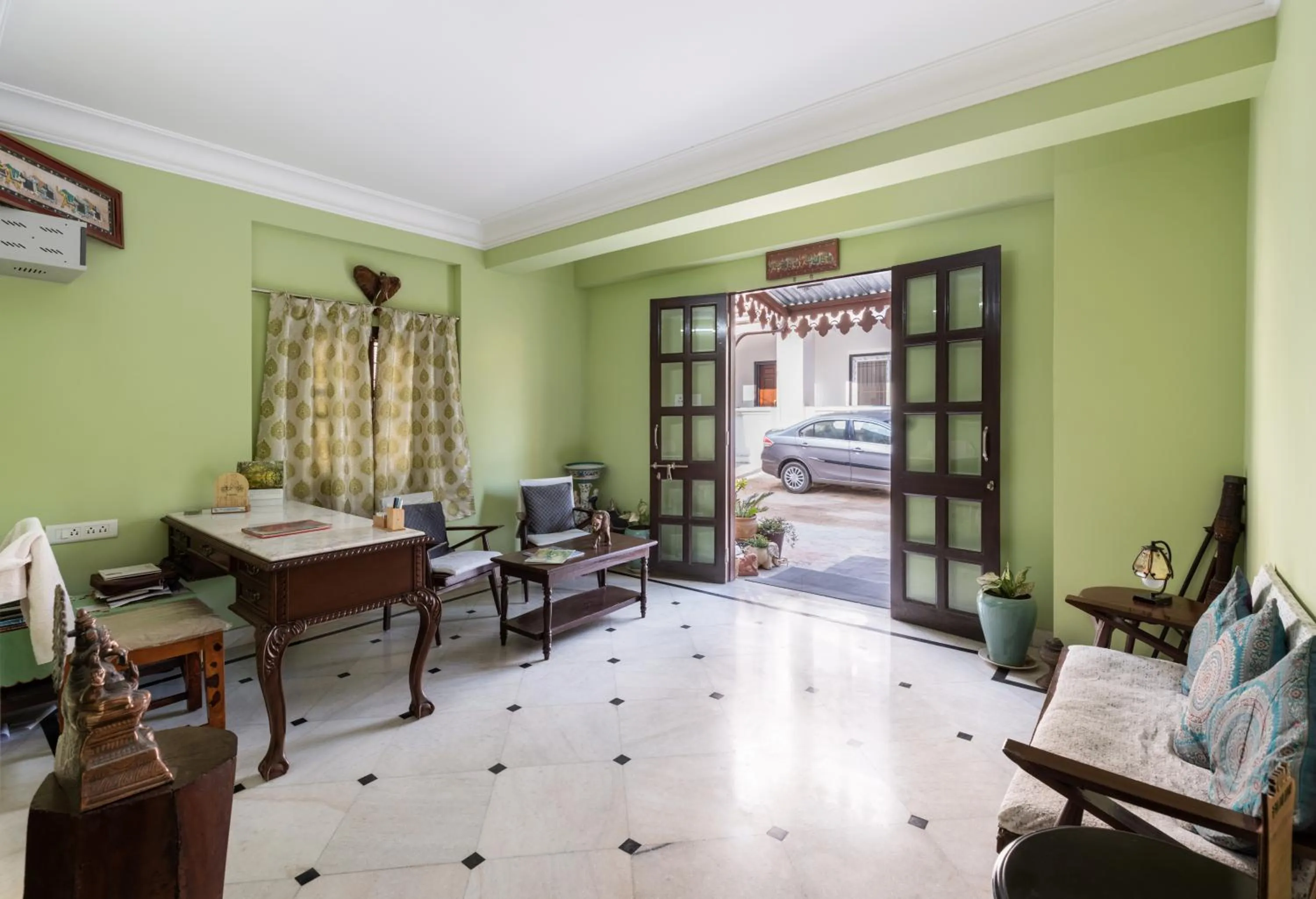 Lobby or reception in Chandra Vilas Heritage stay