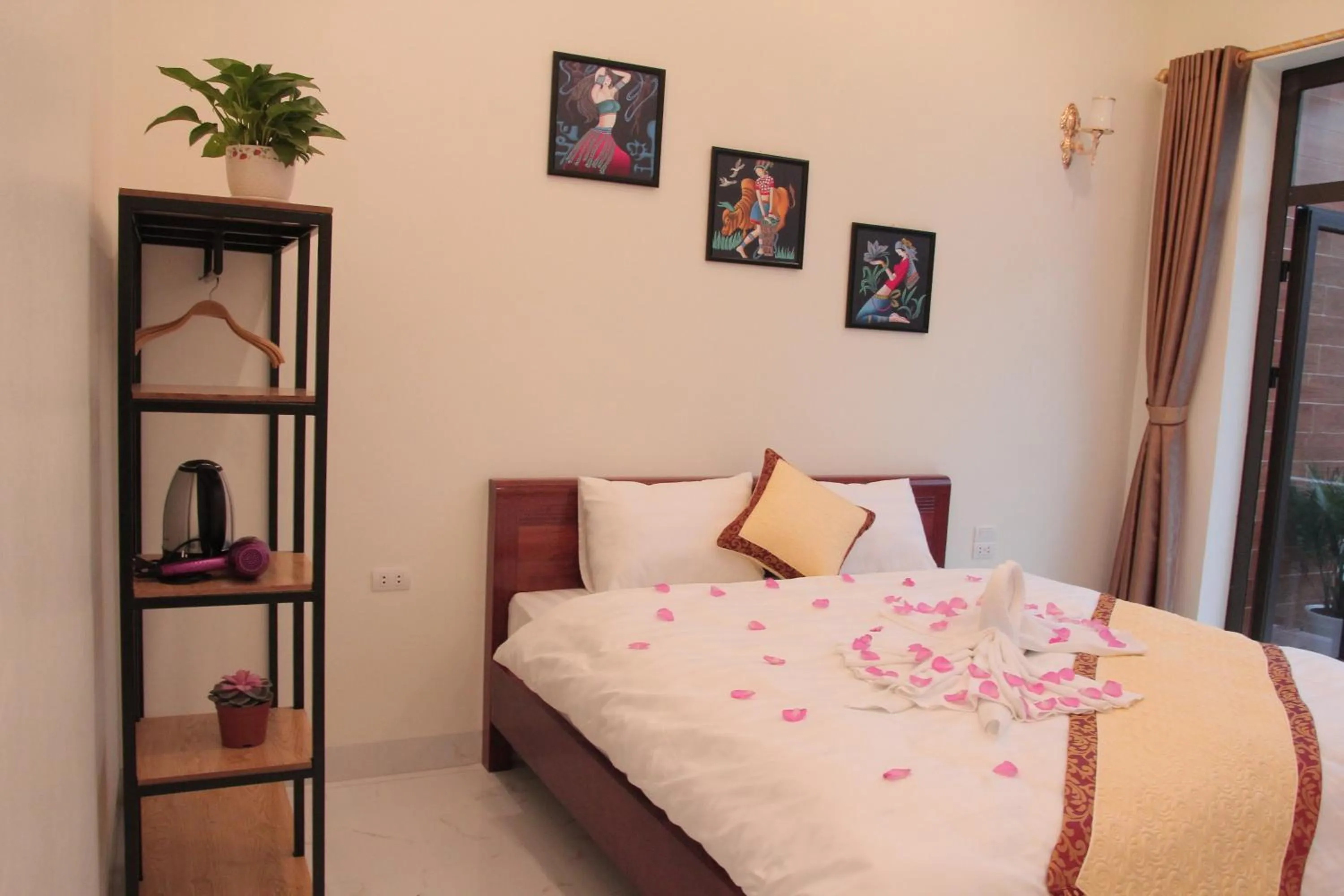 Bed in Hang Mua Sunrise Homestay