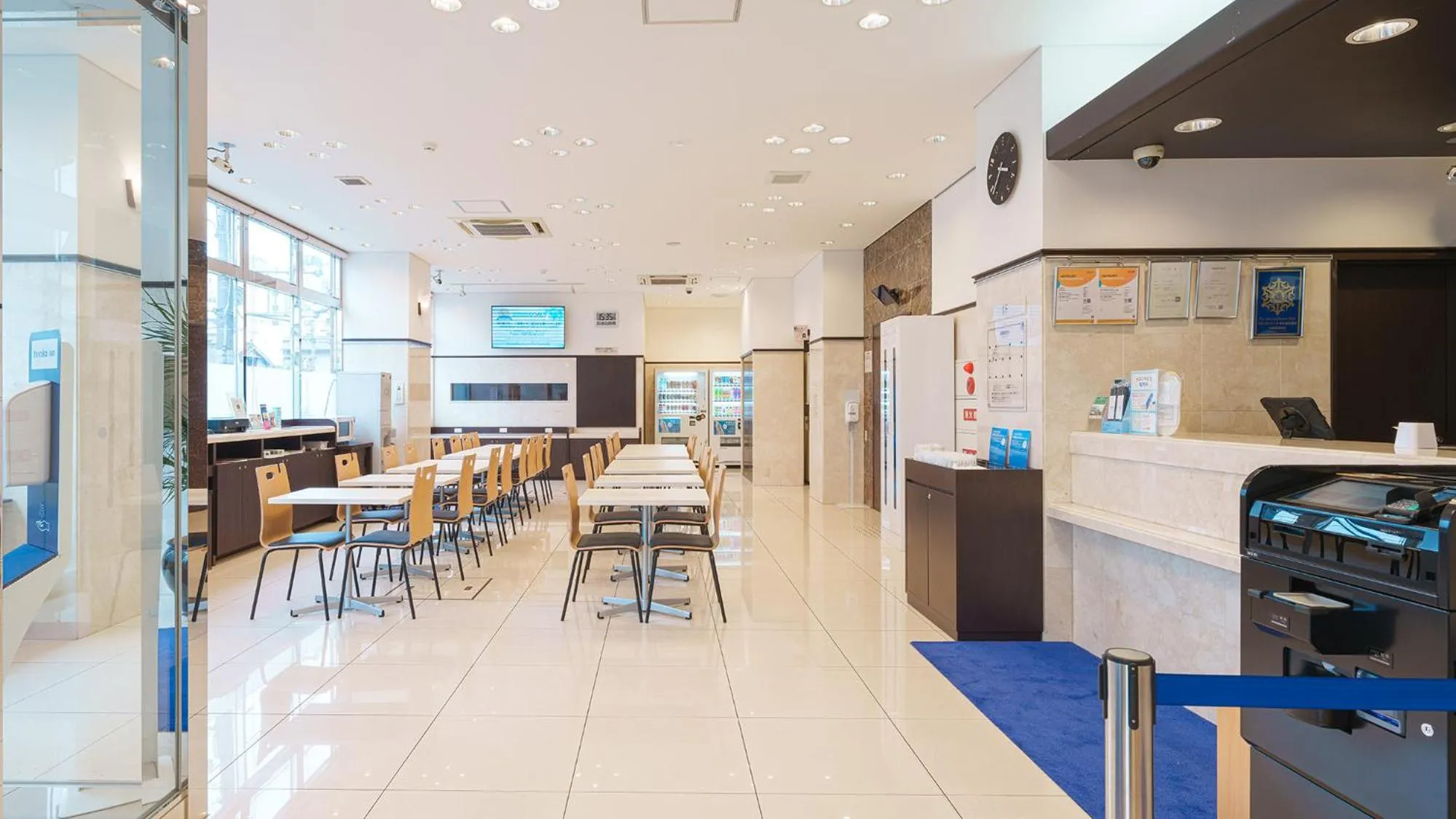 Lobby or reception in Toyoko Inn Shin-Osaka-eki Higashi-guchi