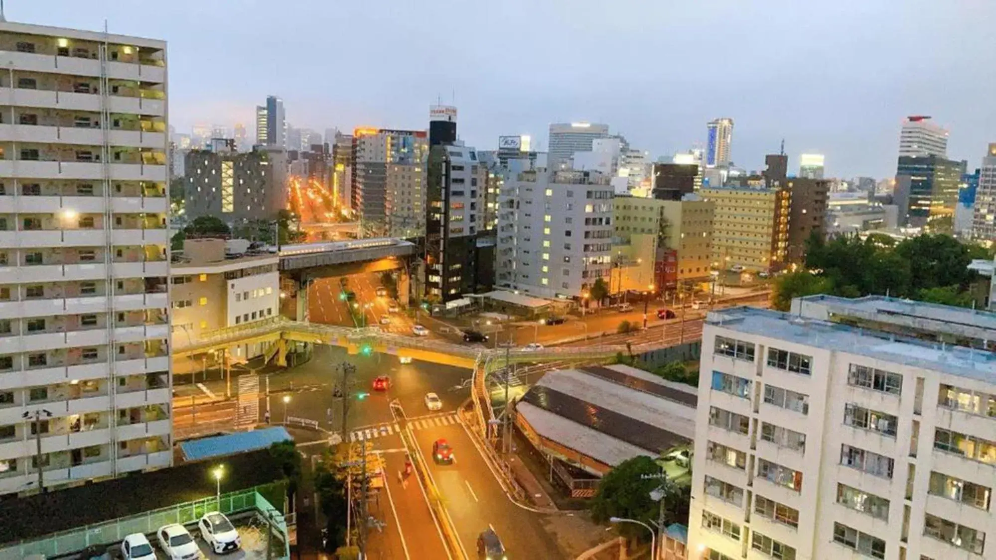 Property building in Toyoko Inn Shin-Osaka-eki Higashi-guchi Property building in Toyoko Inn Shin-Osaka-eki Higashi-guchi