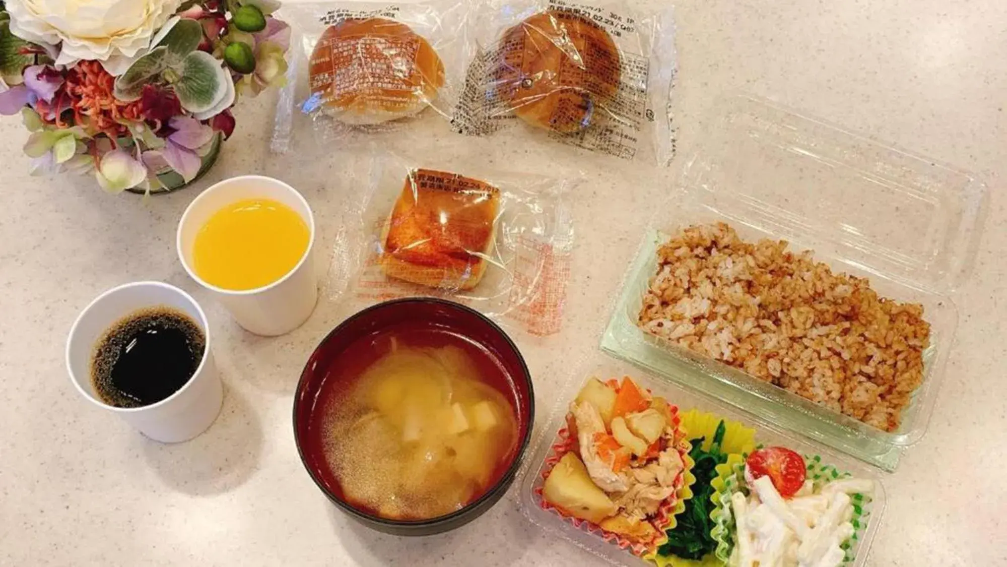 Food in Toyoko Inn Shin-Osaka-eki Higashi-guchi Food in Toyoko Inn Shin-Osaka-eki Higashi-guchi