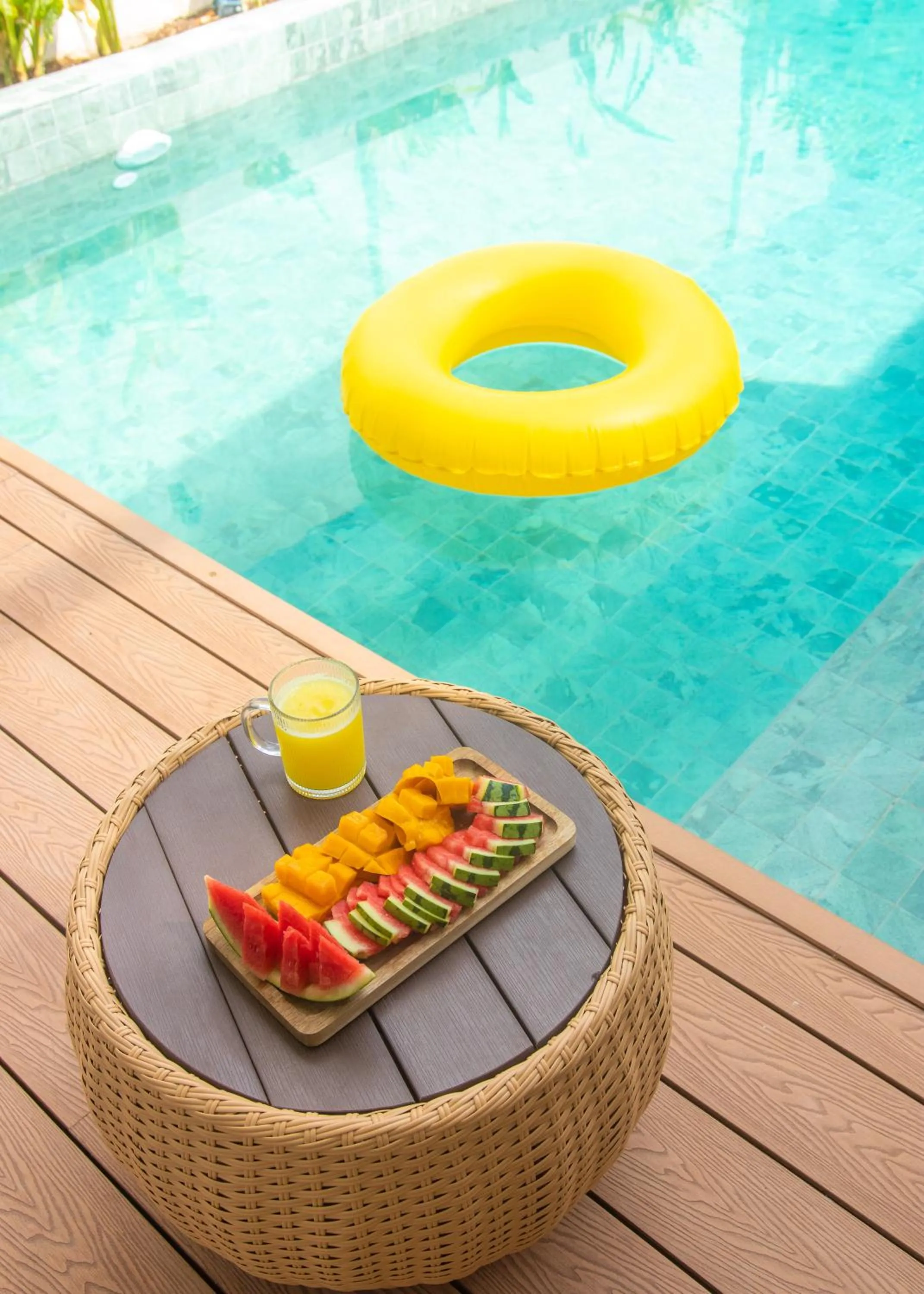 Food and drinks in Chez Judy Resort